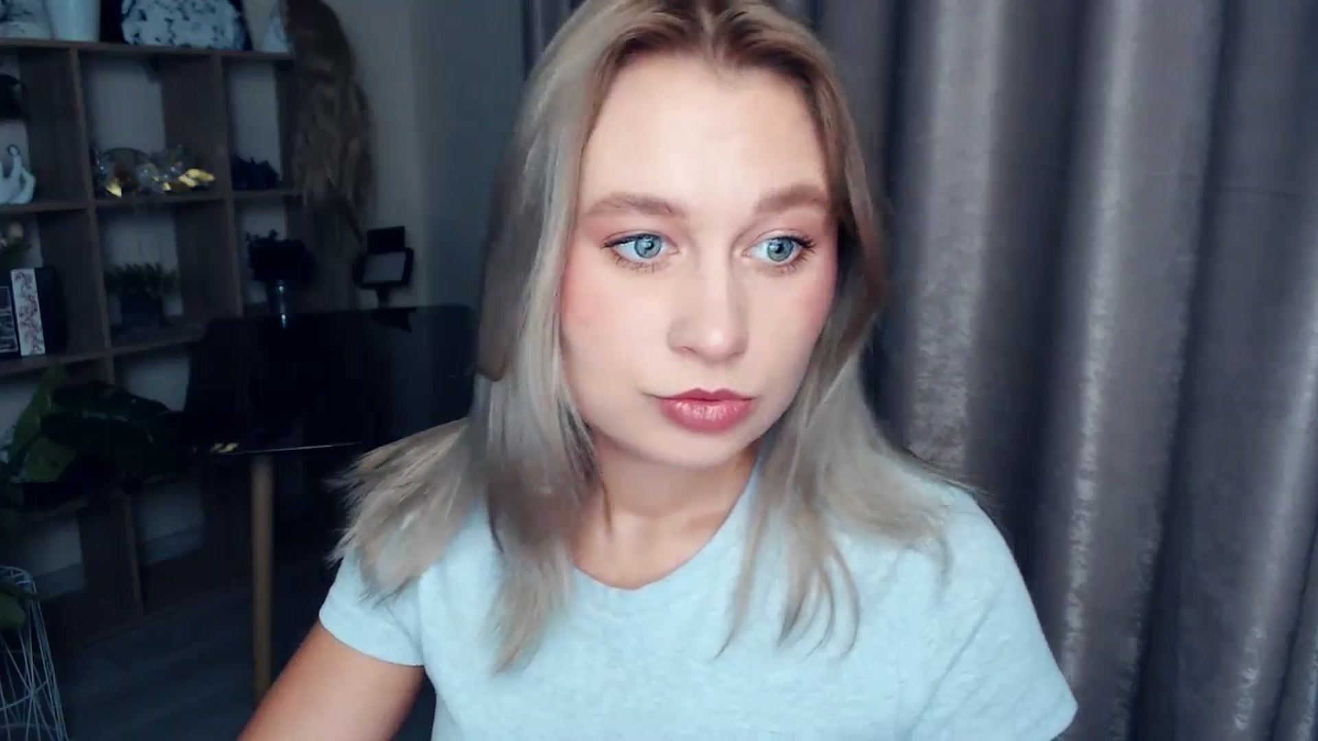 Gallery image thumbnail from Kukla_kolduna's myfreecams stream on, 12/04/2025, 16:22 image 5 of 20