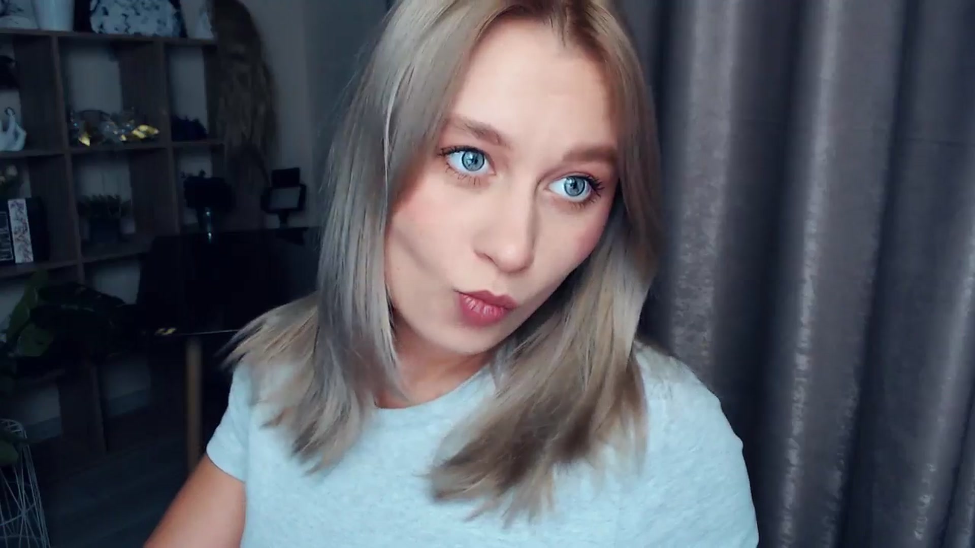 Gallery image thumbnail from Kukla_kolduna's myfreecams stream on, 12/04/2025, 16:22 image 4 of 20