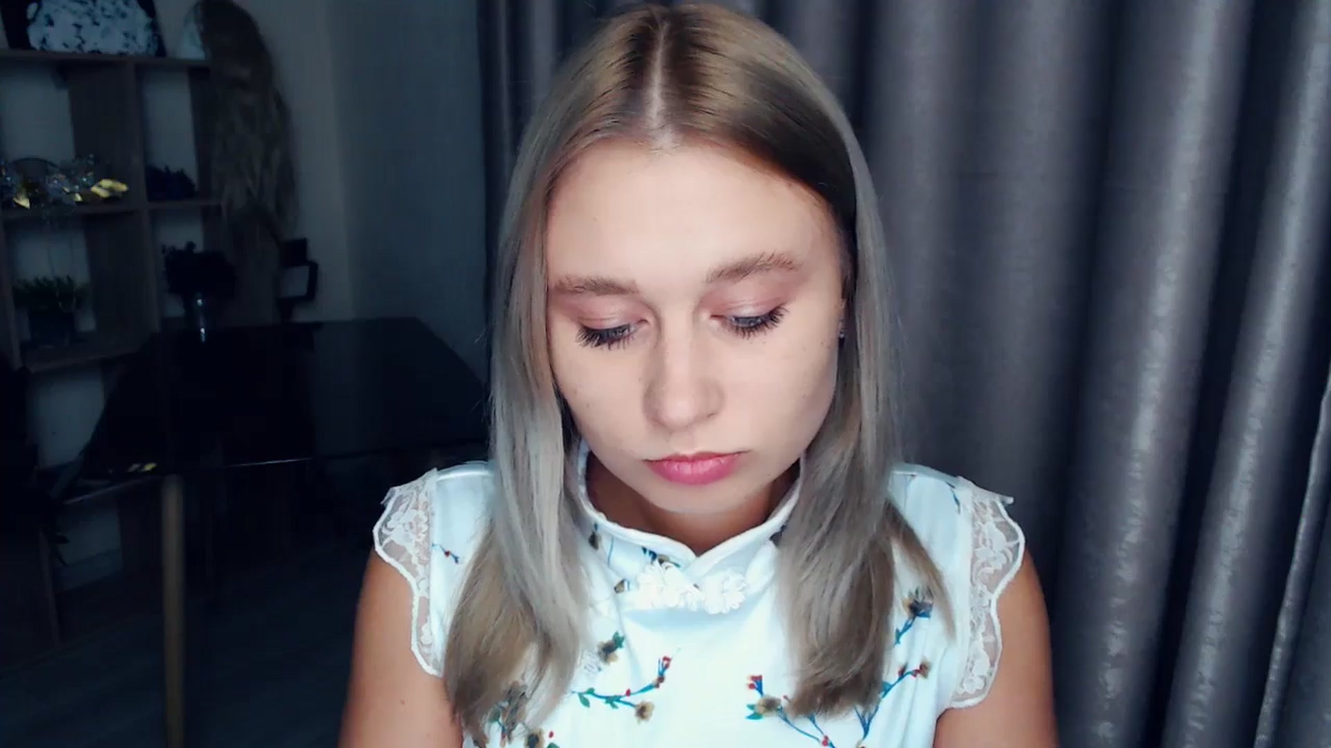 Gallery image thumbnail from Kukla_kolduna's myfreecams stream on, 12/05/2025, 17:07 image 14 of 20