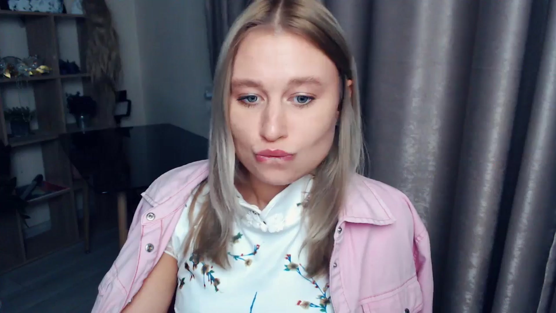 Gallery image thumbnail from Kukla_kolduna's myfreecams stream on, 12/05/2025, 18:34 image 9 of 20