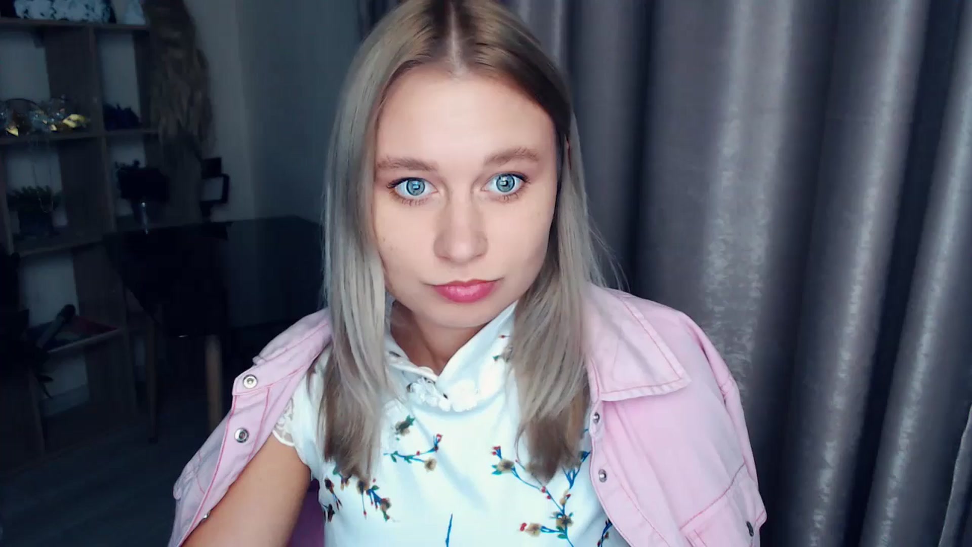 Gallery image thumbnail from Kukla_kolduna's myfreecams stream on, 12/05/2025, 18:34 image 3 of 20