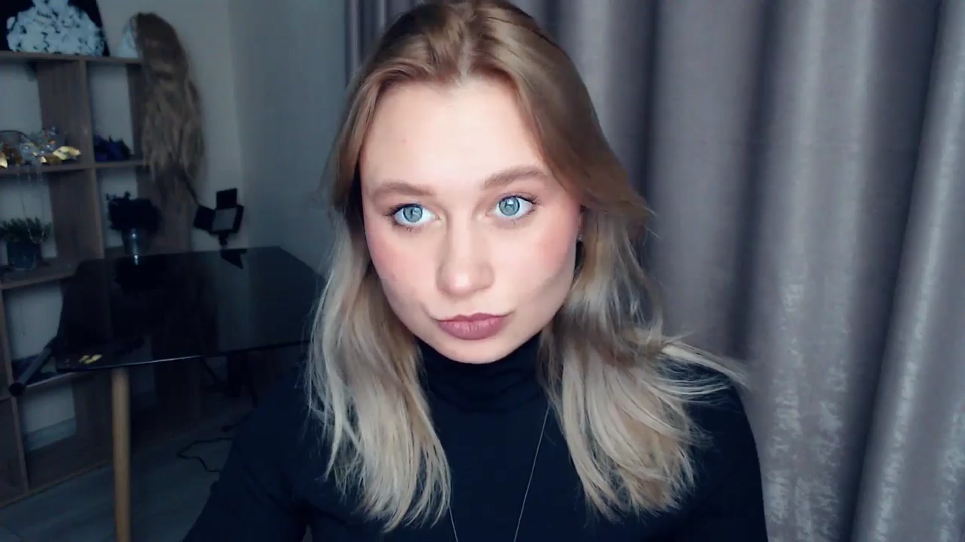Gallery image thumbnail from Kukla_kolduna's myfreecams stream on, 12/07/2025, 17:51 image 7 of 20