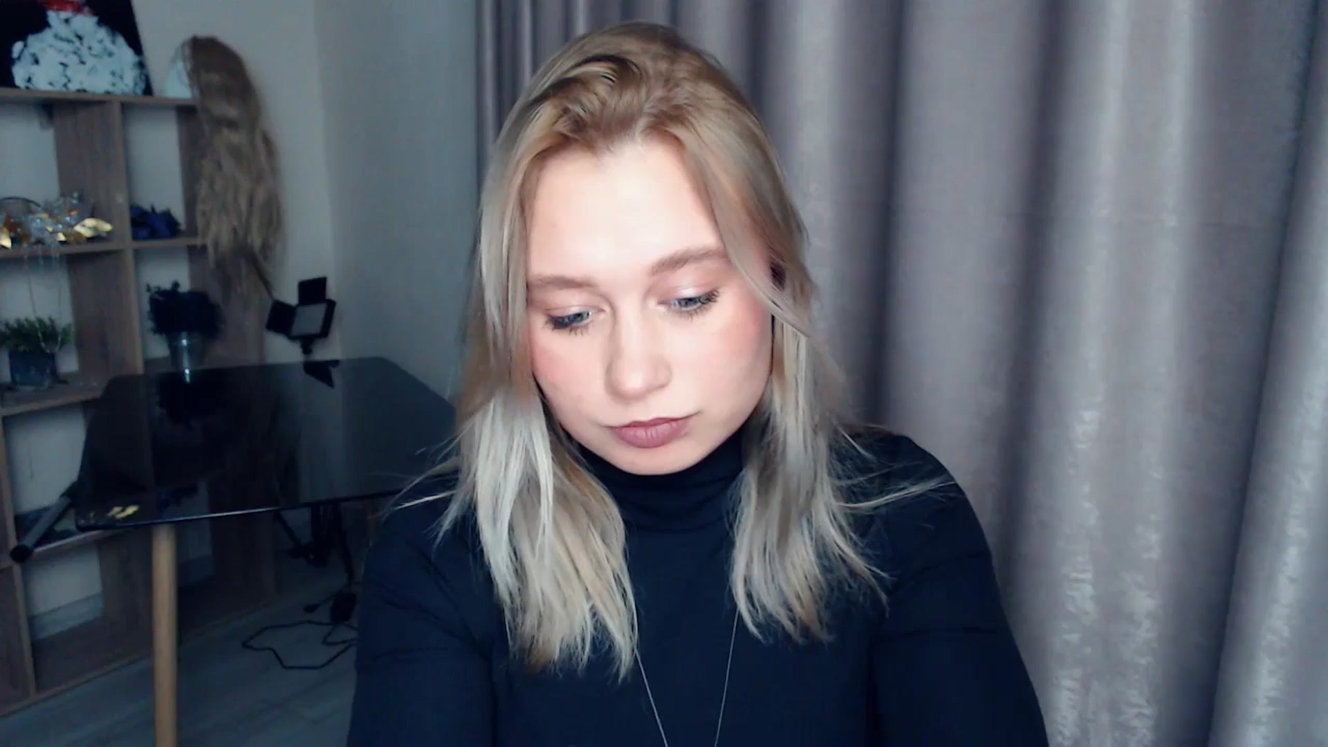 Gallery image thumbnail from Kukla_kolduna's myfreecams stream on, 12/07/2025, 17:51 image 4 of 20