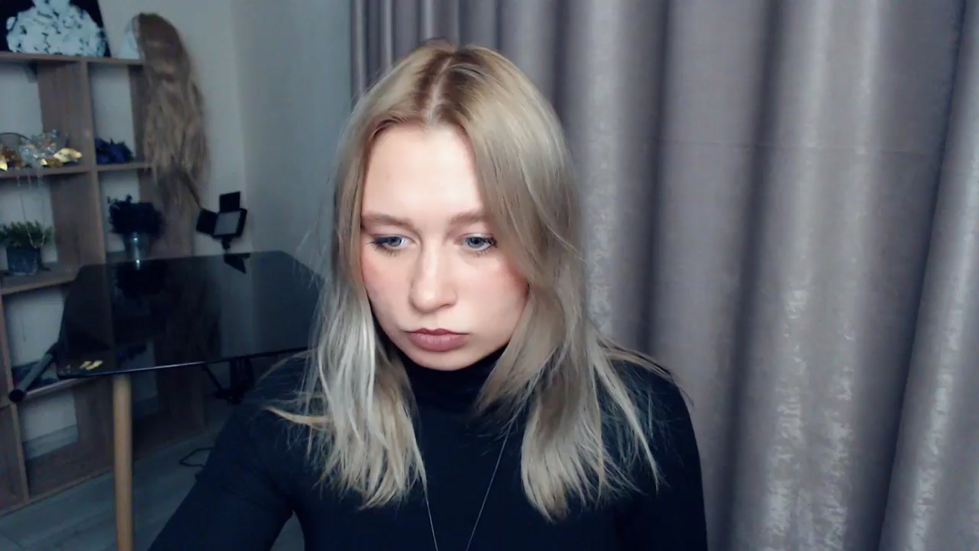 Gallery image thumbnail from Kukla_kolduna's myfreecams stream on, 12/07/2025, 17:51 image 11 of 20