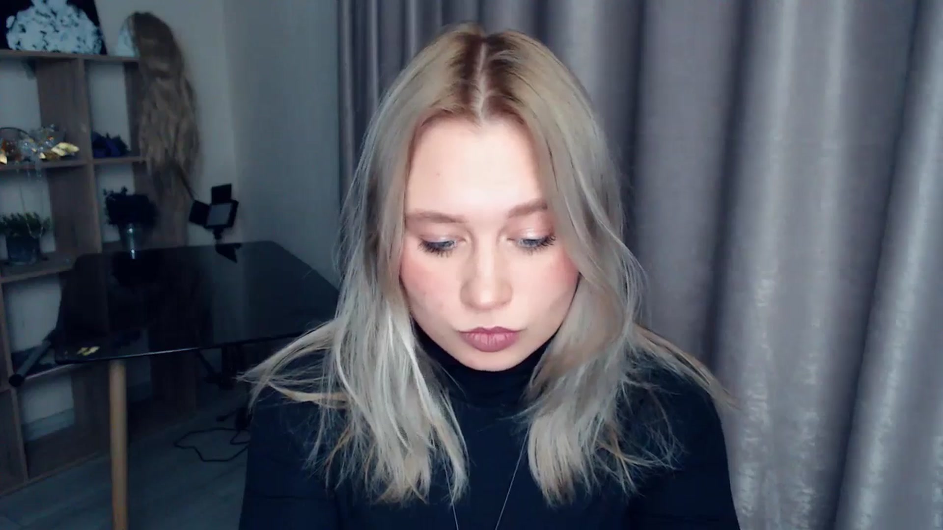 Gallery image thumbnail from Kukla_kolduna's myfreecams stream on, 12/07/2025, 17:51 image 10 of 20