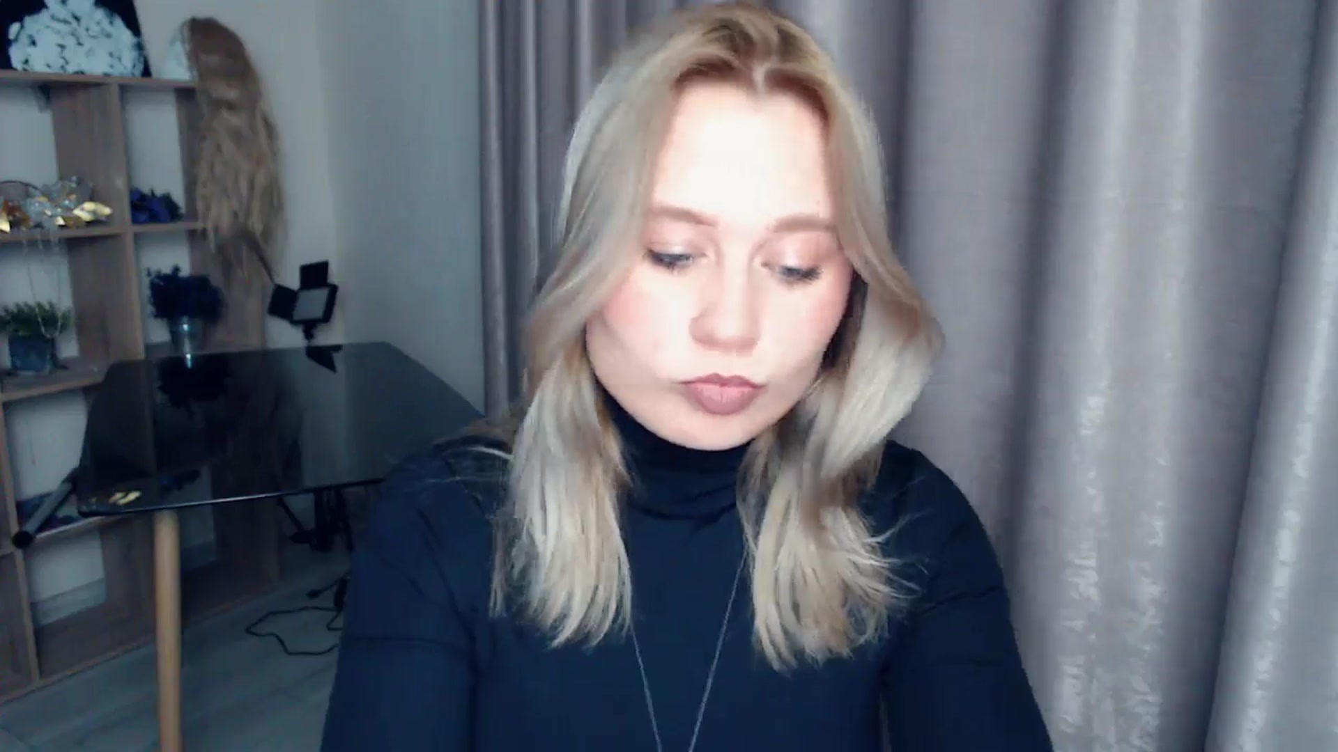 Gallery image thumbnail from Kukla_kolduna's myfreecams stream on, 12/07/2025, 17:51 image 8 of 20