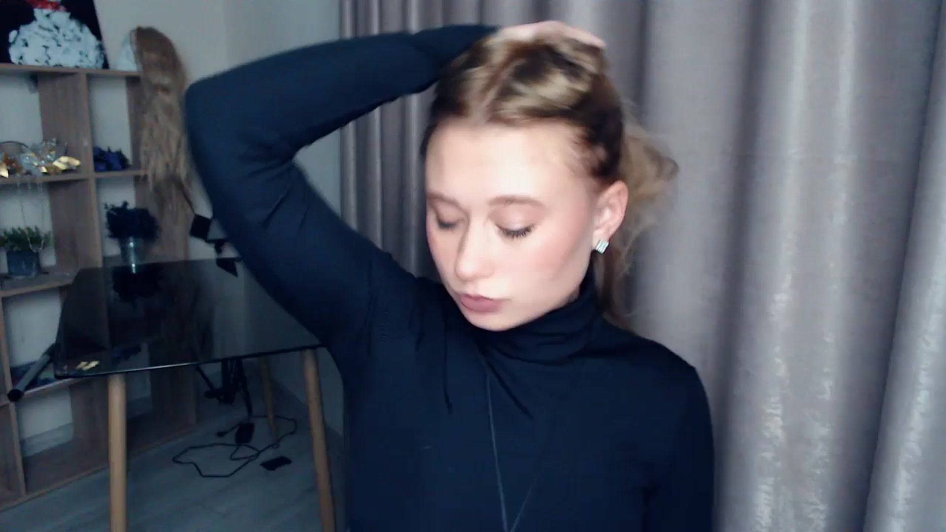 Gallery image thumbnail from Kukla_kolduna's myfreecams stream on, 12/07/2025, 17:51 image 1 of 20