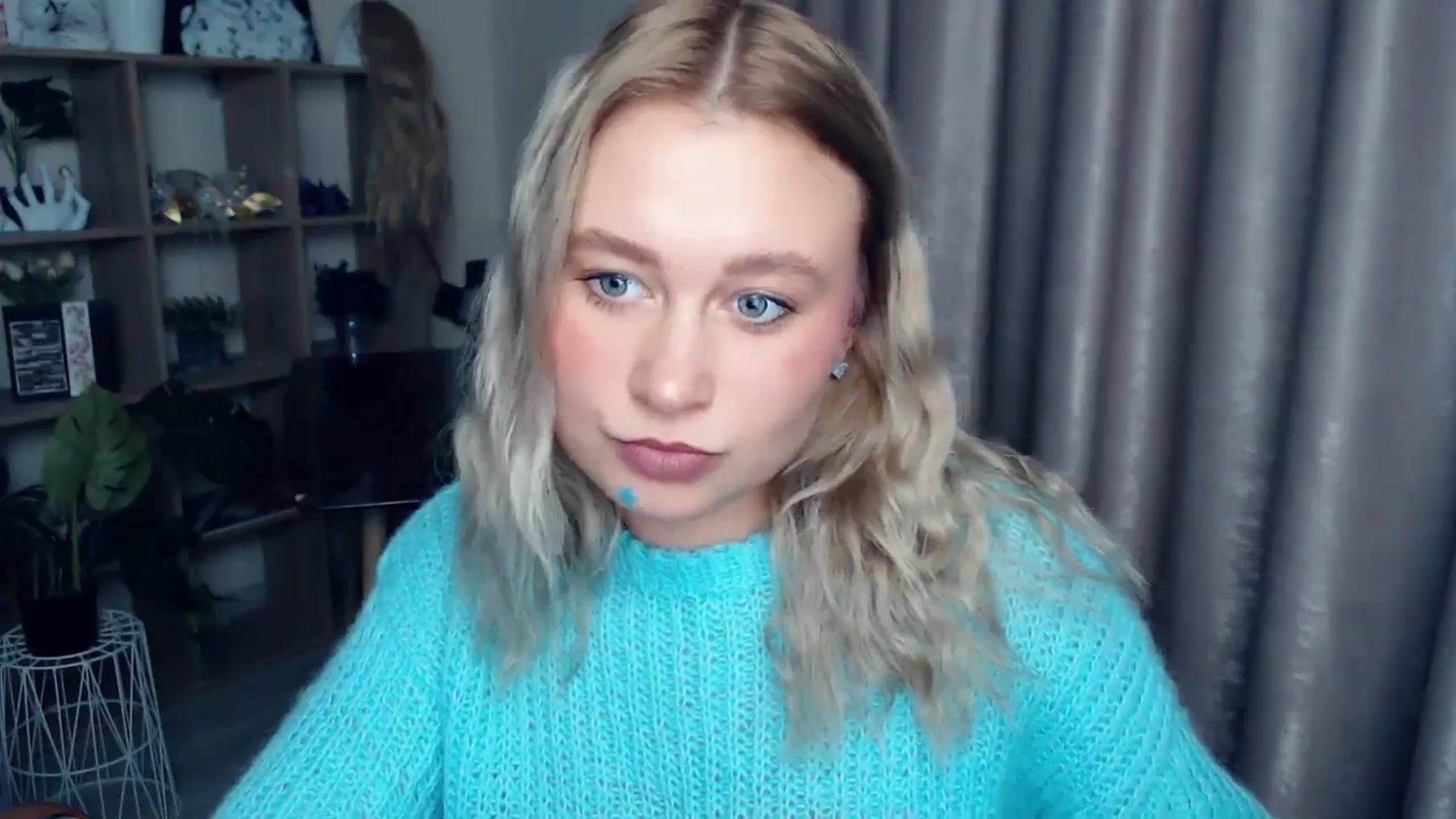 Gallery image thumbnail from Kukla_kolduna's myfreecams stream on, 12/10/2025, 19:00 image 12 of 20