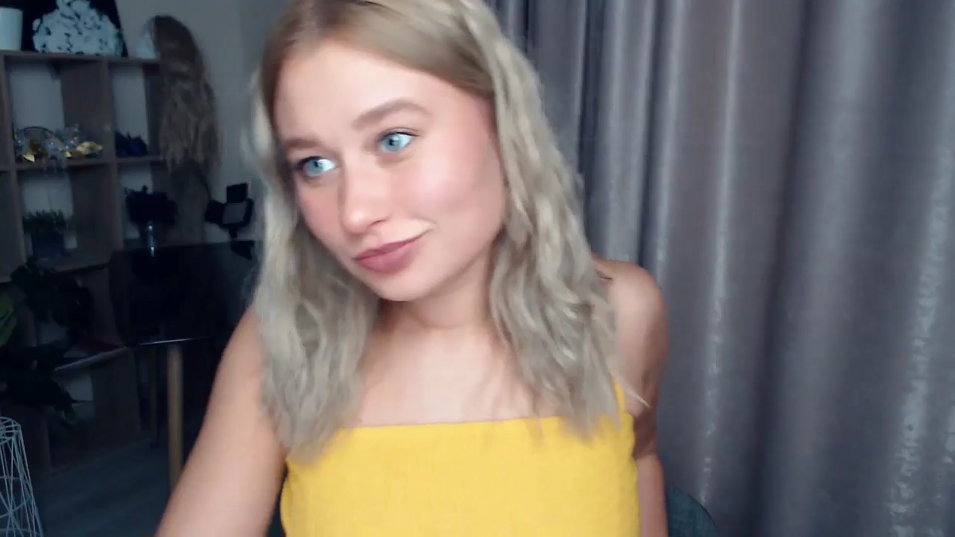 Gallery image thumbnail from Kukla_kolduna's myfreecams stream on, 12/11/2025, 18:08 image 5 of 20