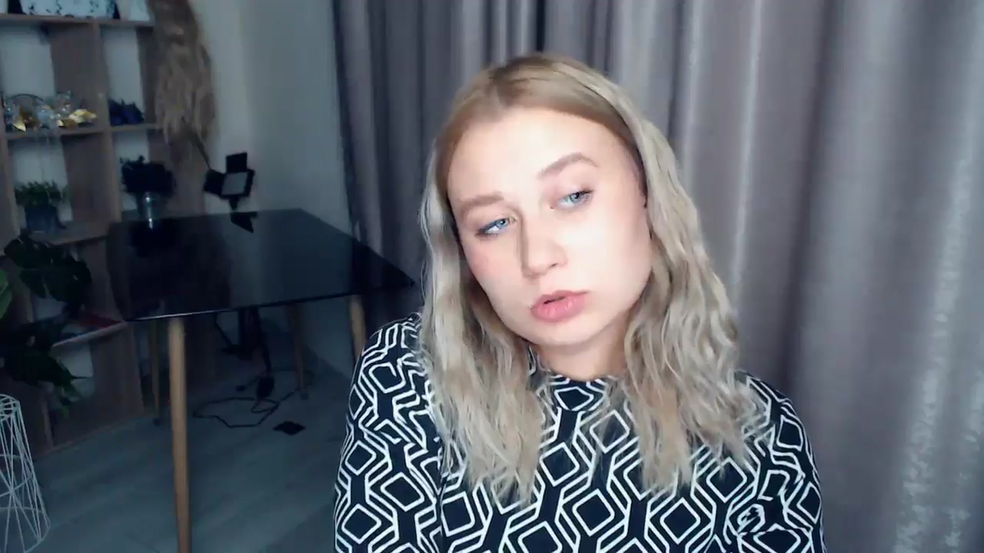 Gallery image thumbnail from Kukla_kolduna's myfreecams stream on, 12/11/2025, 19:06 image 15 of 20