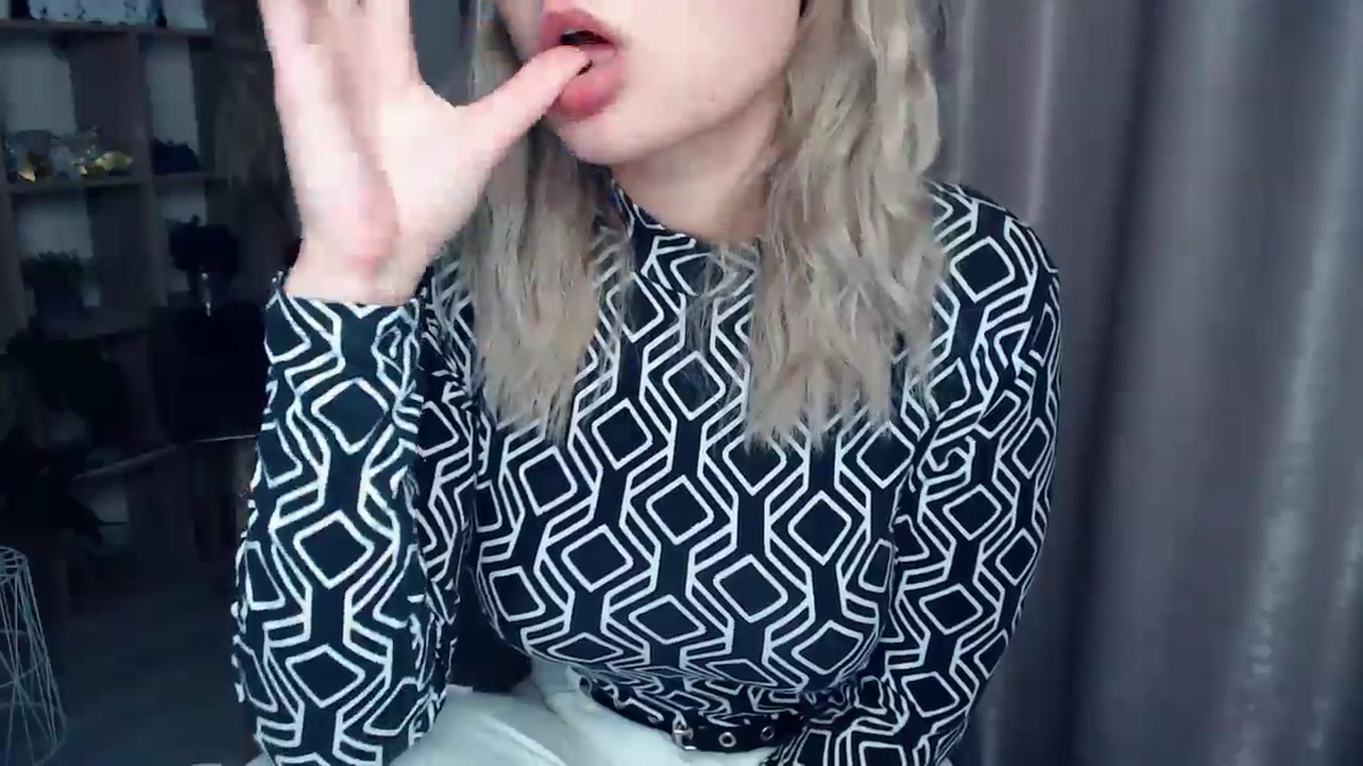 Gallery image thumbnail from Kukla_kolduna's myfreecams stream on, 12/11/2025, 19:06 image 4 of 20