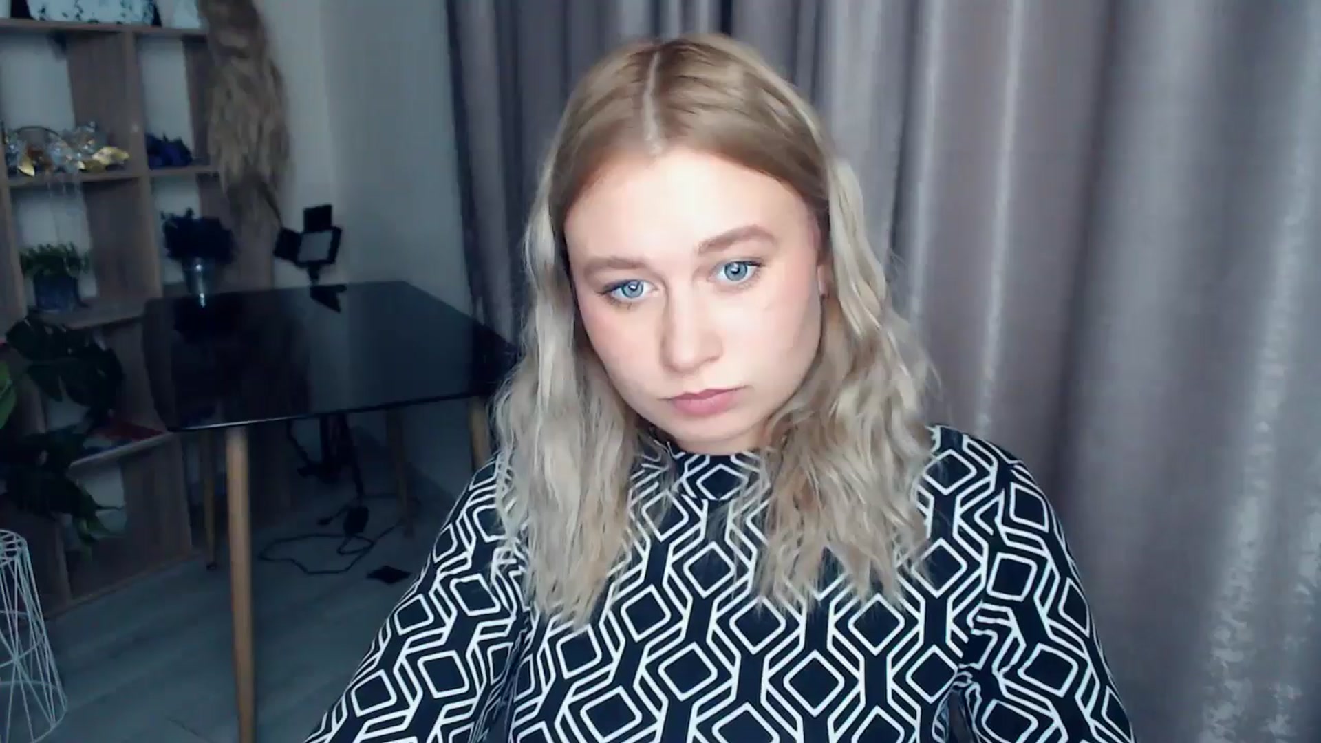 Gallery image thumbnail from Kukla_kolduna's myfreecams stream on, 12/11/2025, 19:06 image 8 of 20
