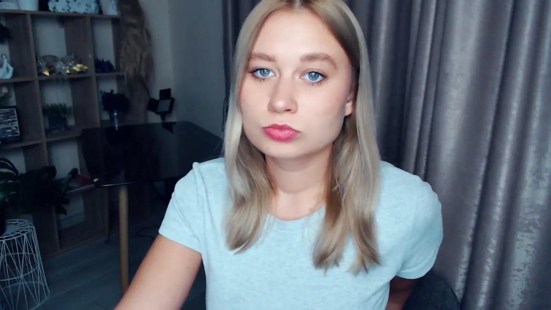Gallery image thumbnail from Kukla_kolduna's myfreecams stream on, 12/12/2025, 16:30 image 15 of 20
