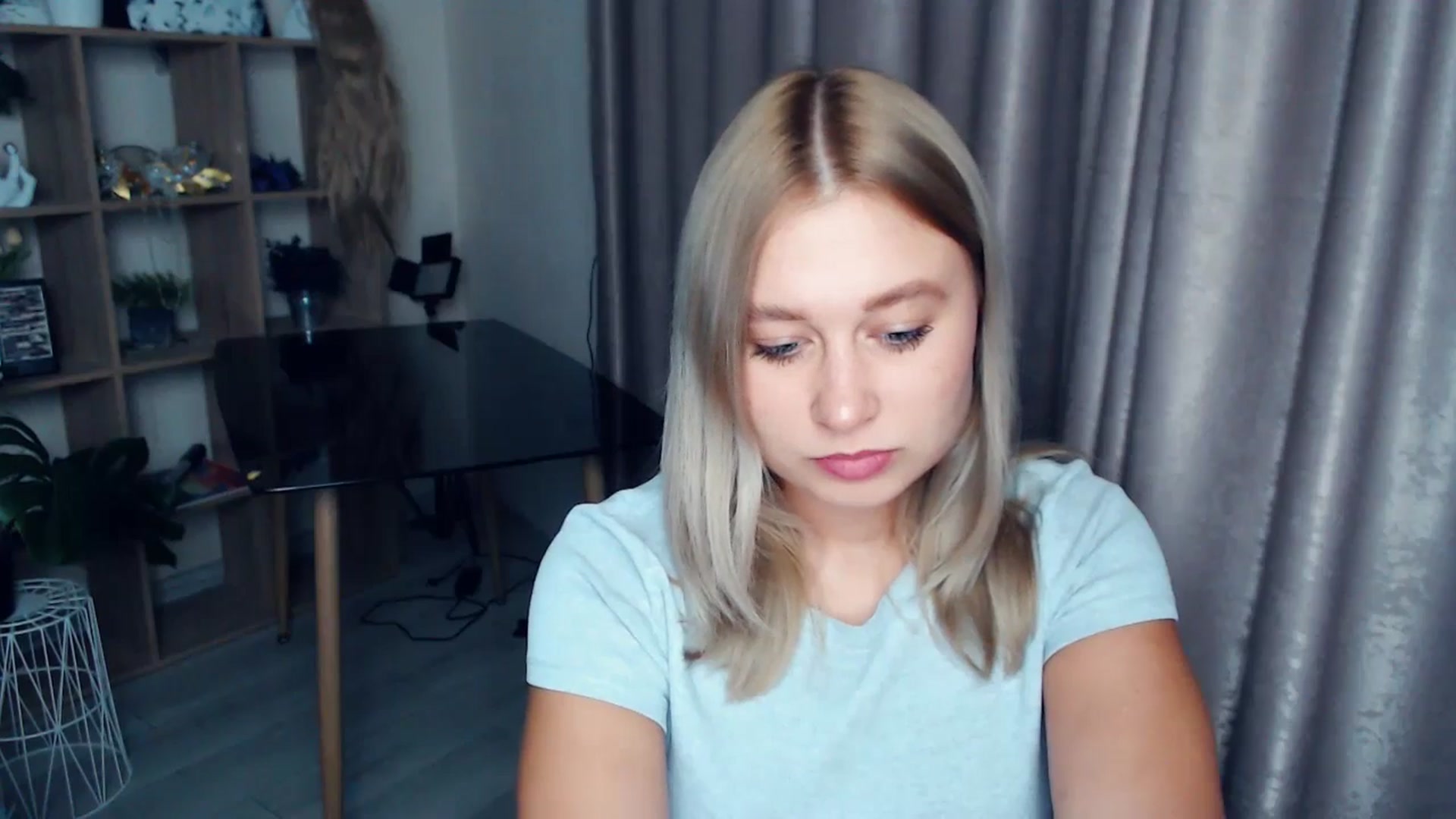 Gallery image thumbnail from Kukla_kolduna's myfreecams stream on, 12/12/2025, 16:30 image 5 of 20