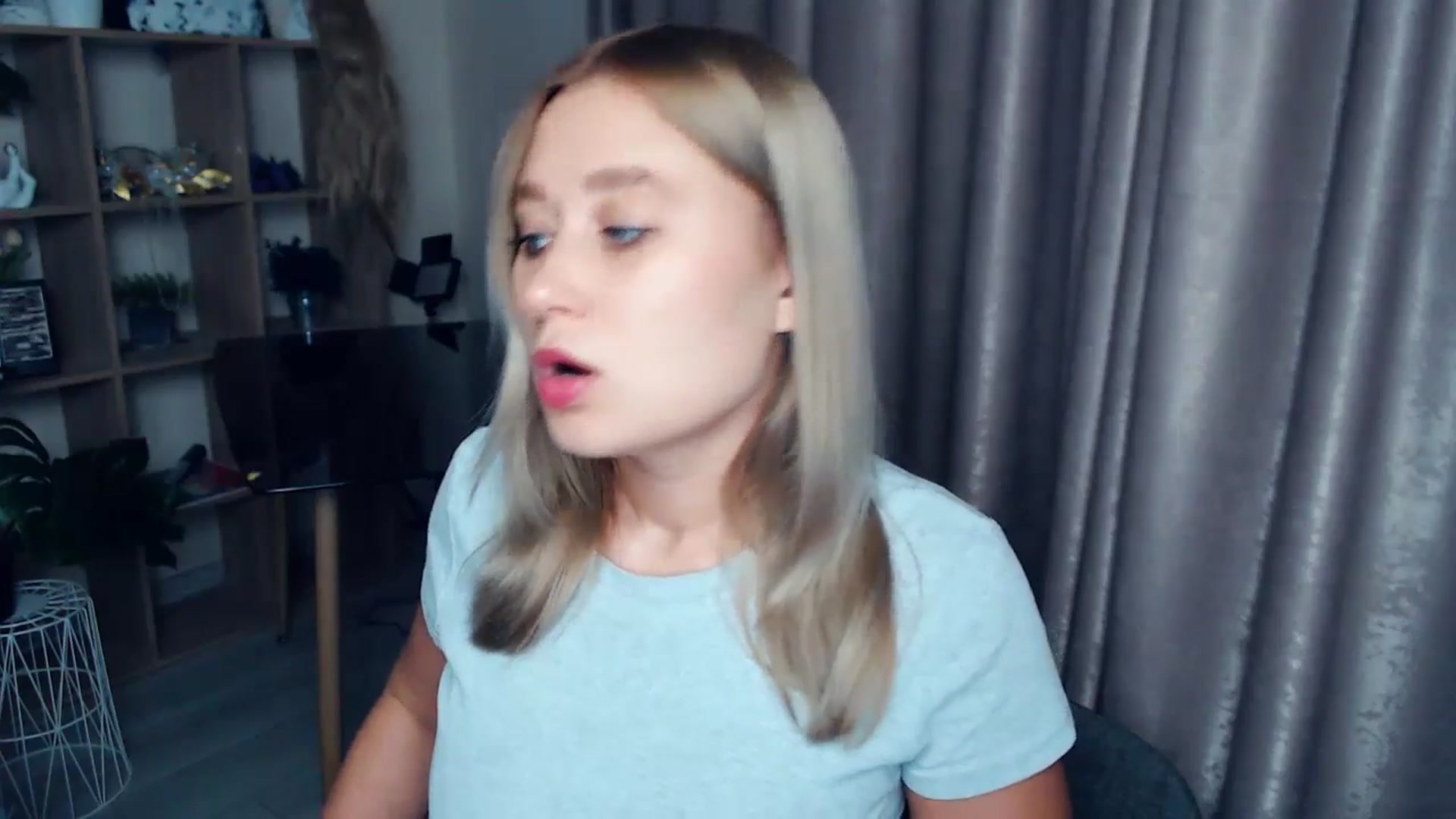 Gallery image thumbnail from Kukla_kolduna's myfreecams stream on, 12/12/2025, 16:30 image 12 of 20