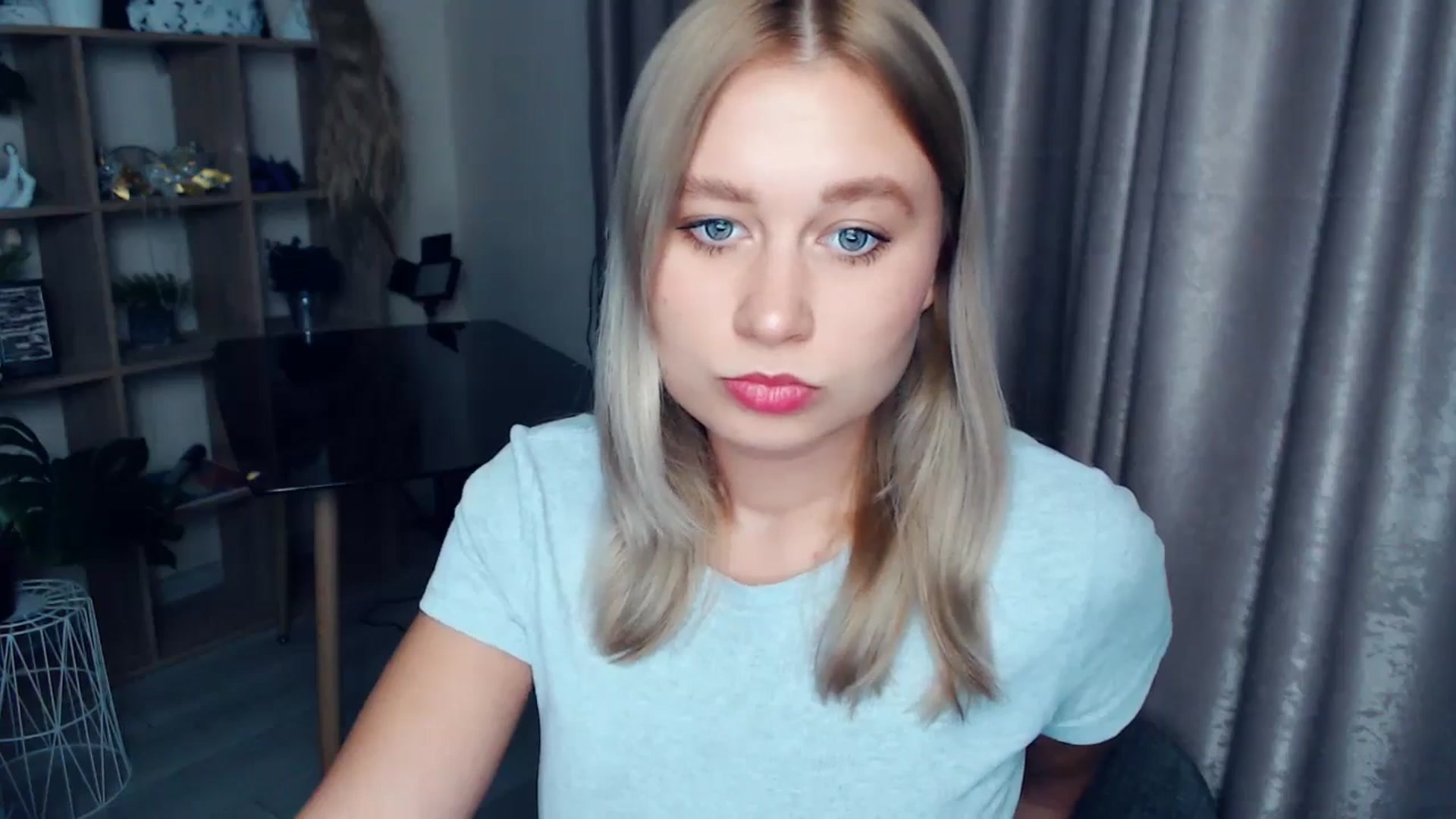 Gallery image thumbnail from Kukla_kolduna's myfreecams stream on, 12/12/2025, 16:30 image 16 of 20