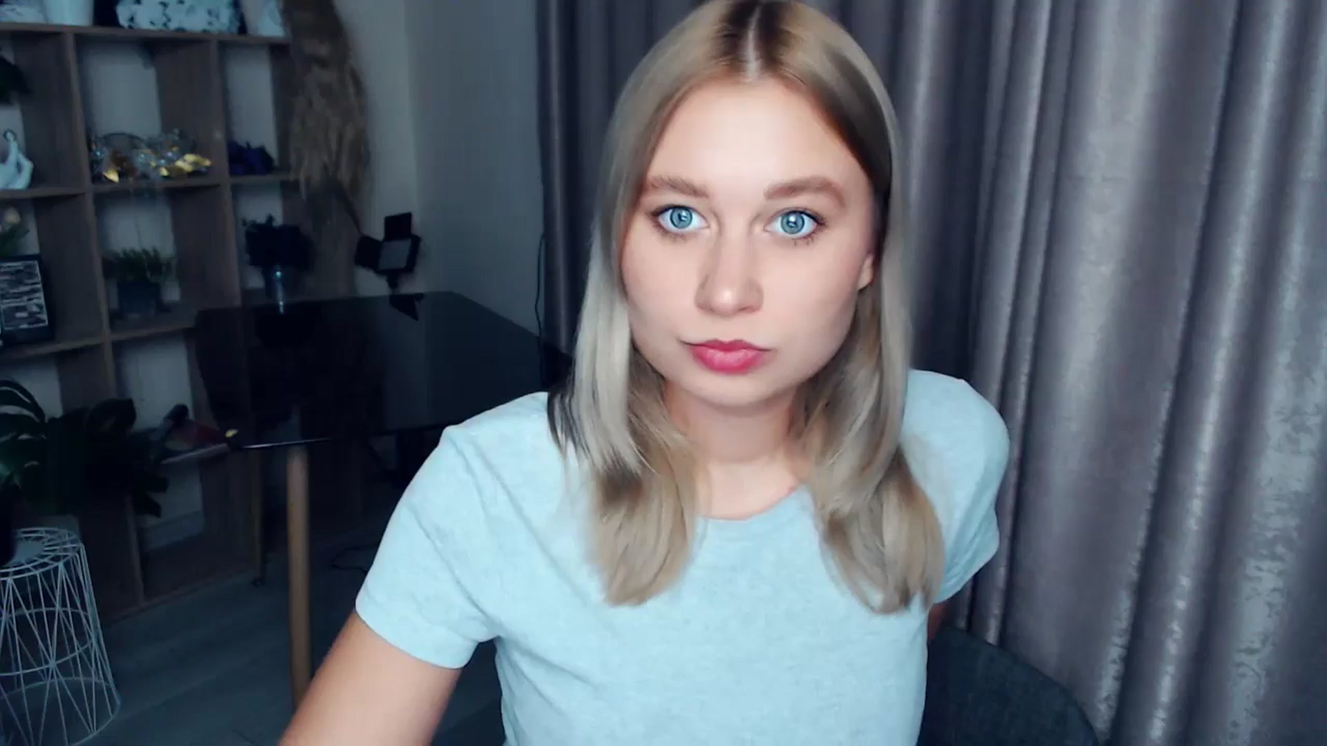Gallery image thumbnail from Kukla_kolduna's myfreecams stream on, 12/12/2025, 16:30 image 11 of 20
