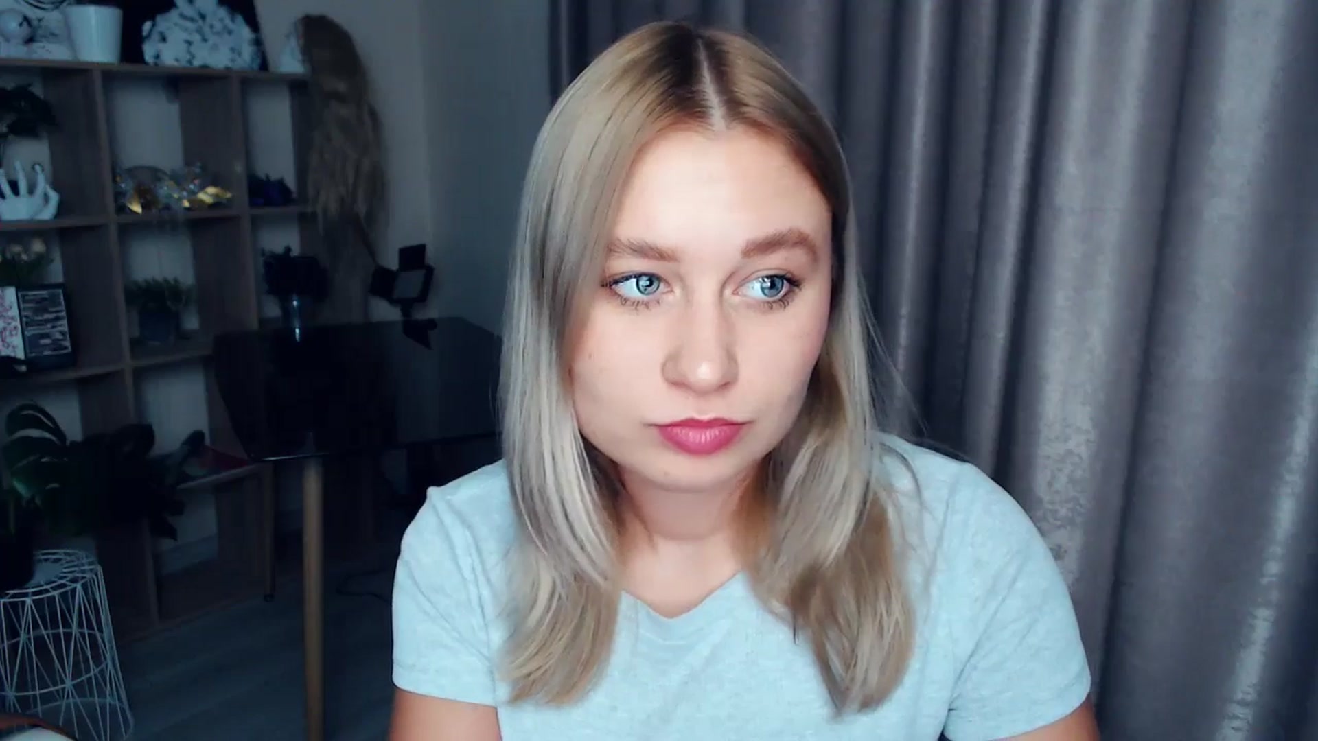 Gallery image thumbnail from Kukla_kolduna's myfreecams stream on, 12/12/2025, 19:06 image 15 of 20