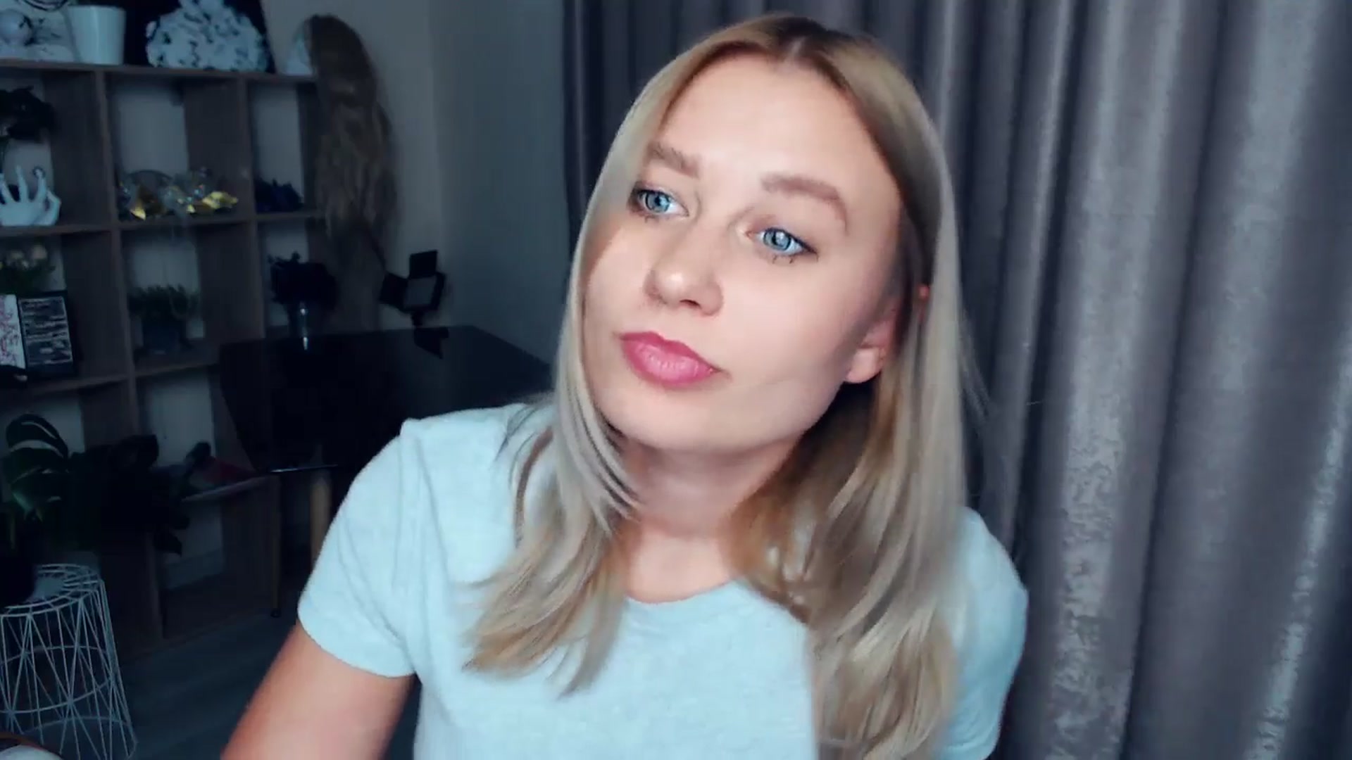 Gallery image thumbnail from Kukla_kolduna's myfreecams stream on, 12/12/2025, 19:06 image 10 of 20