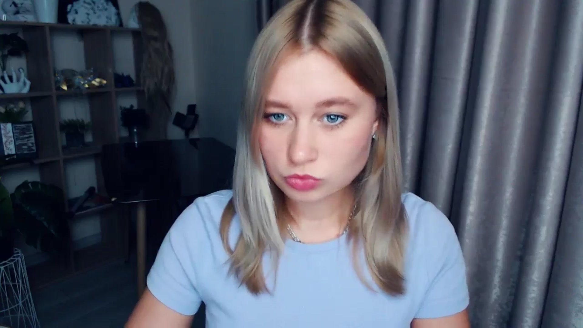 Gallery image thumbnail from Kukla_kolduna's myfreecams stream on, 12/13/2025, 17:45 image 5 of 20