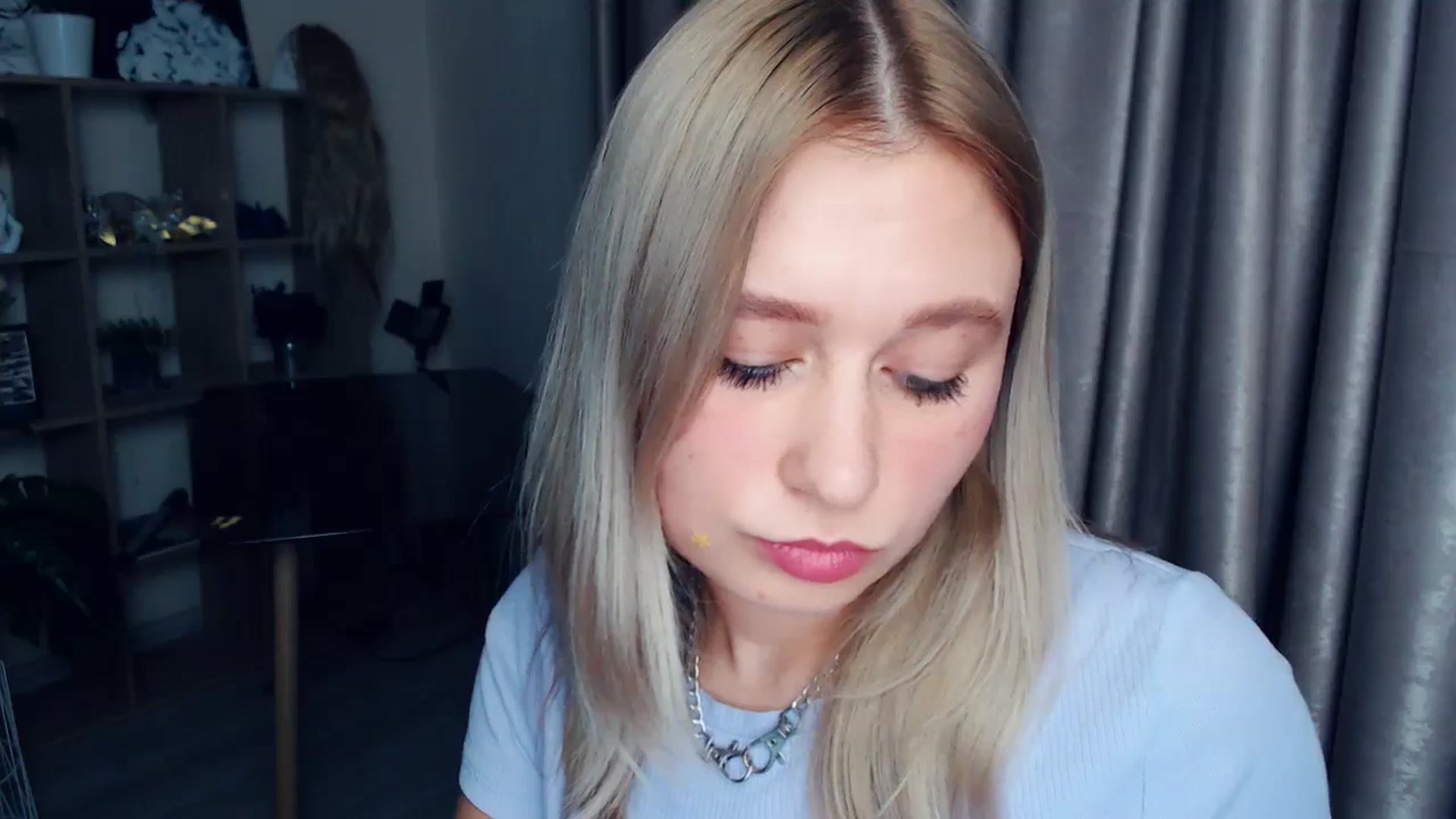 Gallery image thumbnail from Kukla_kolduna's myfreecams stream on, 12/13/2025, 17:45 image 20 of 20