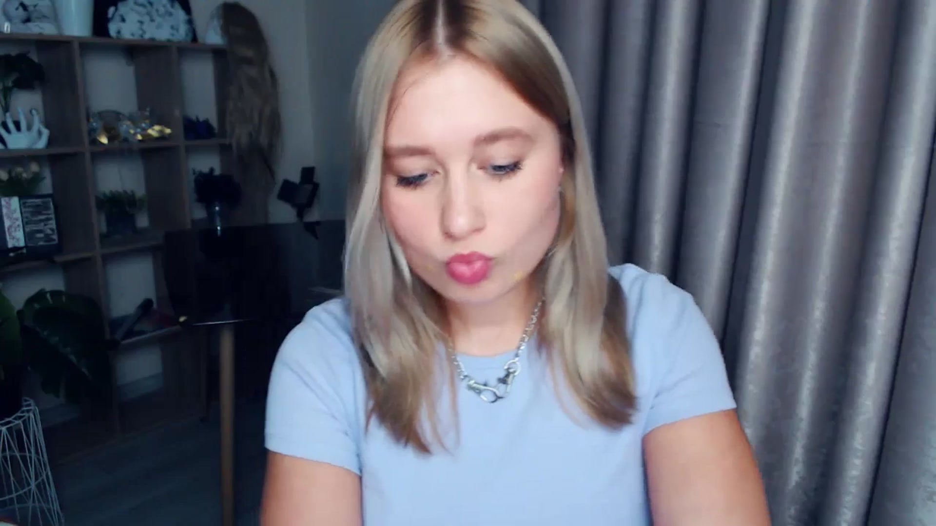 Gallery image thumbnail from Kukla_kolduna's myfreecams stream on, 12/13/2025, 17:45 image 6 of 20