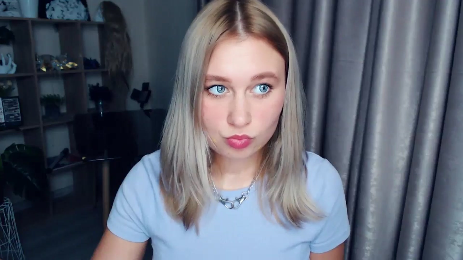 Gallery image thumbnail from Kukla_kolduna's myfreecams stream on, 12/13/2025, 17:45 image 18 of 20