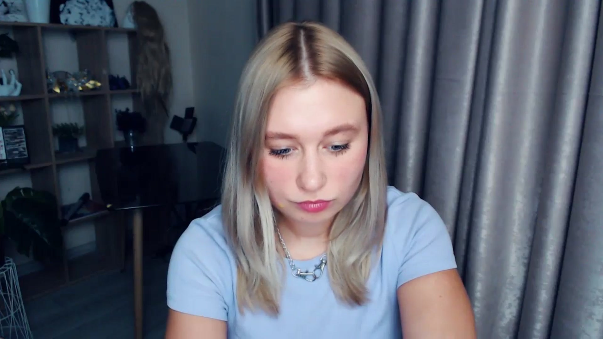Gallery image thumbnail from Kukla_kolduna's myfreecams stream on, 12/13/2025, 17:45 image 16 of 20