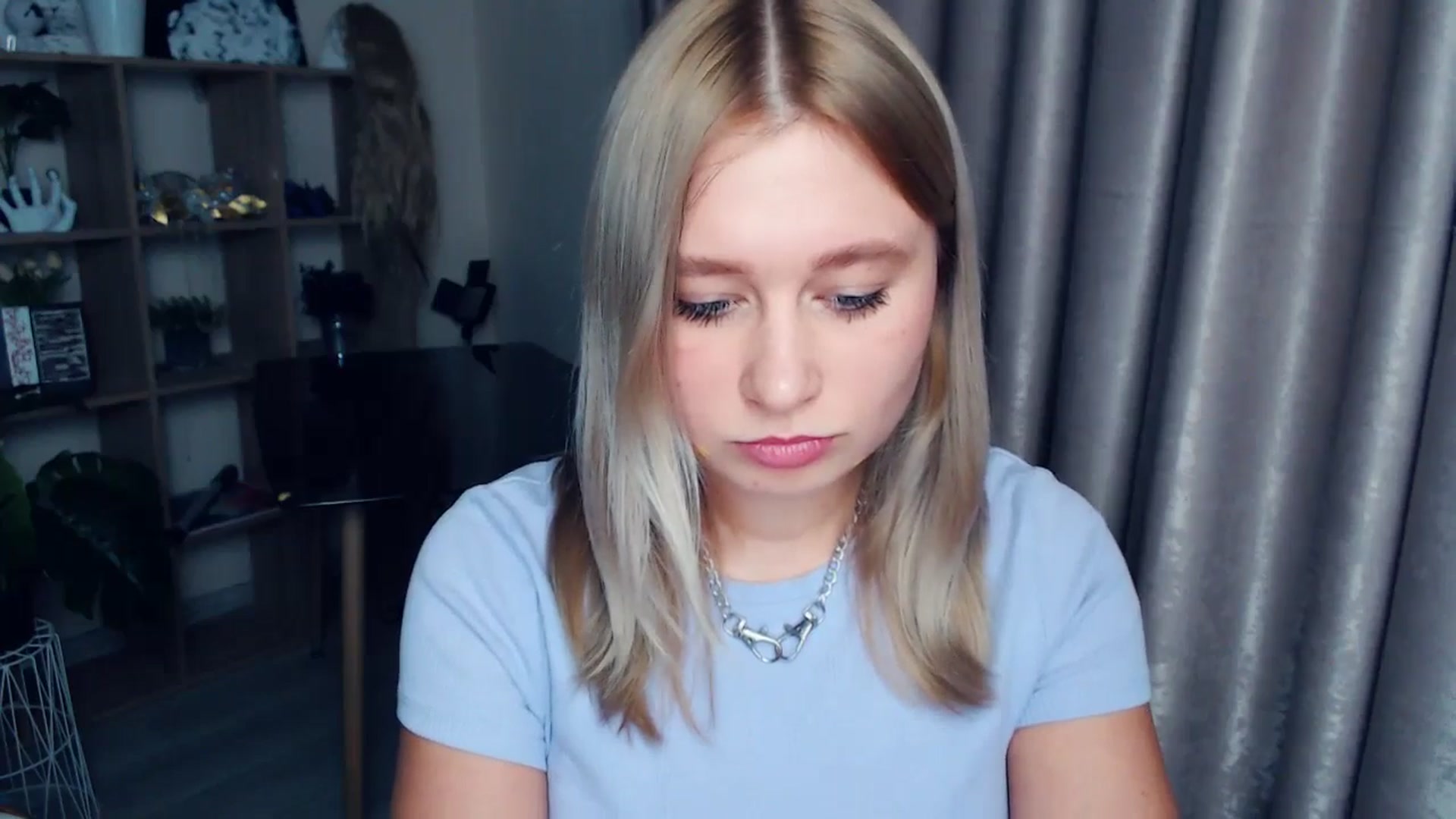 Gallery image thumbnail from Kukla_kolduna's myfreecams stream on, 12/13/2025, 17:45 image 8 of 20