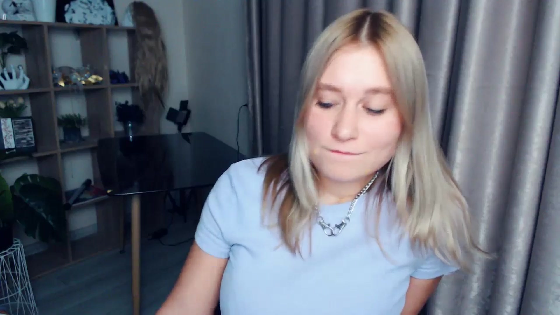 Gallery image thumbnail from Kukla_kolduna's myfreecams stream on, 12/13/2025, 17:45 image 9 of 20