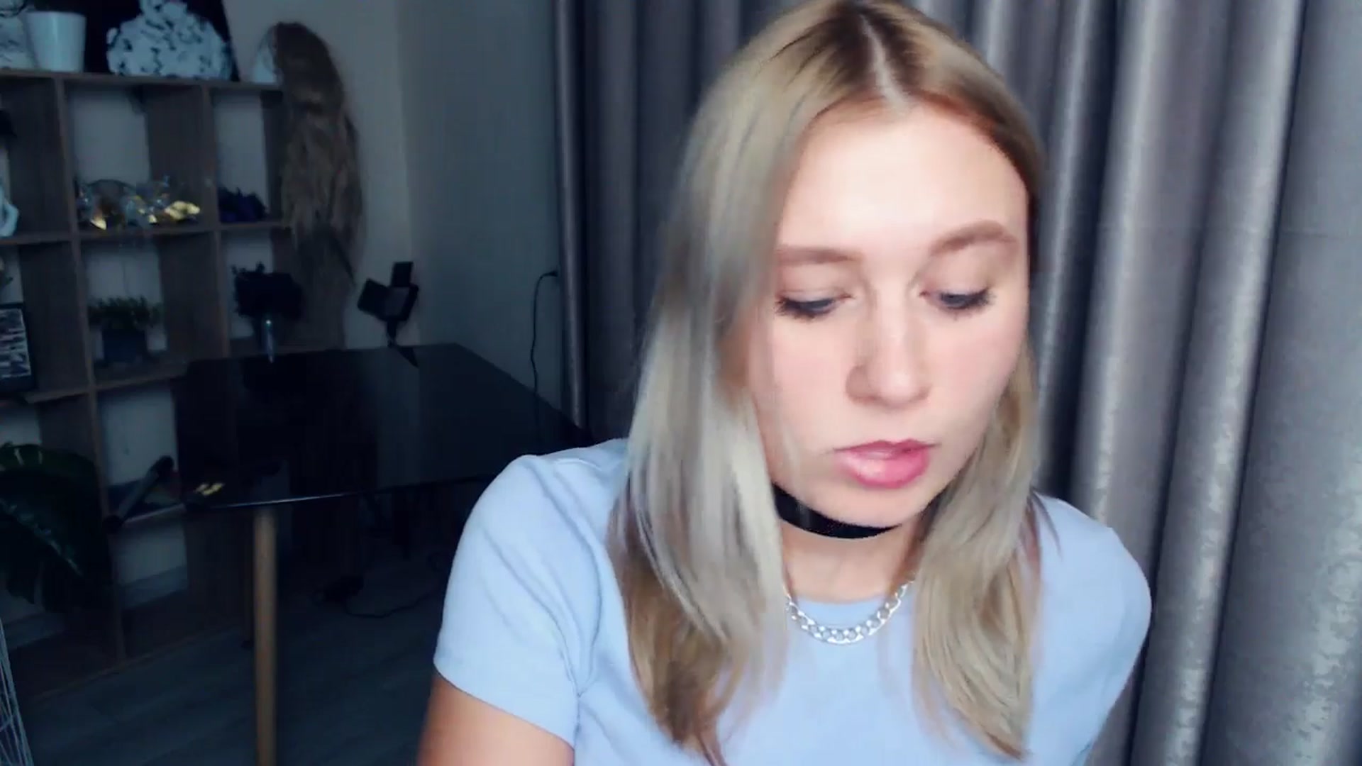 Gallery image thumbnail from Kukla_kolduna's myfreecams stream on, 12/13/2025, 18:43 image 17 of 20