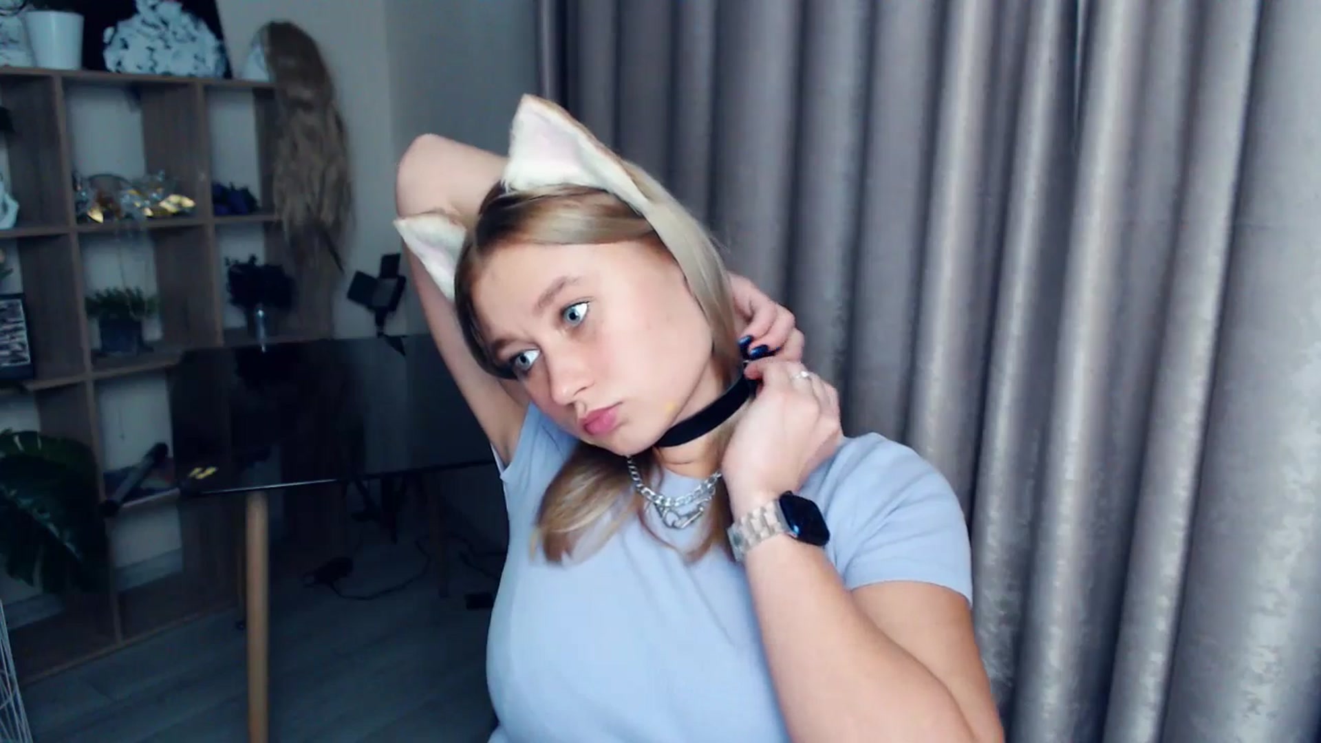 Gallery image thumbnail from Kukla_kolduna's myfreecams stream on, 12/13/2025, 18:43 image 12 of 20