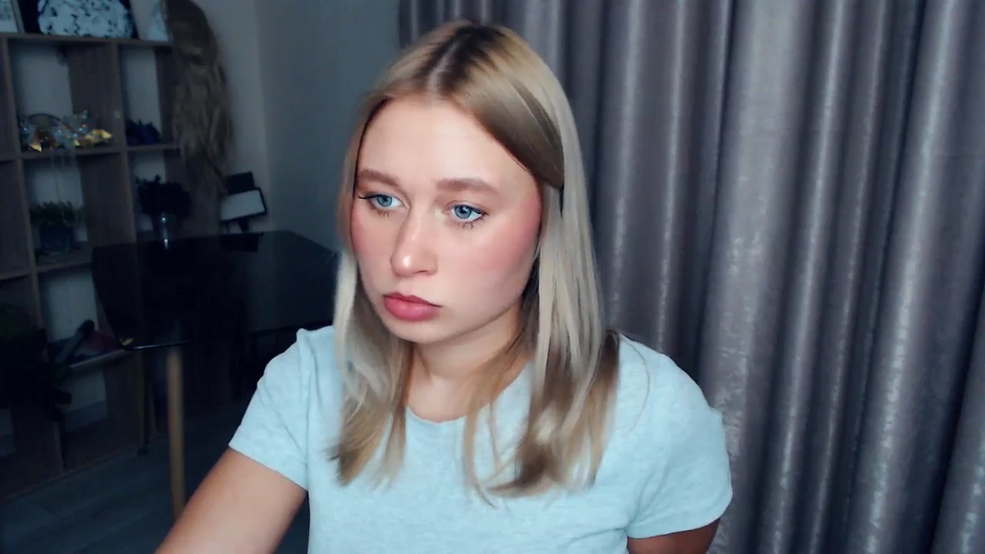 Gallery image thumbnail from Kukla_kolduna's myfreecams stream on, 12/18/2025, 17:11 image 9 of 20