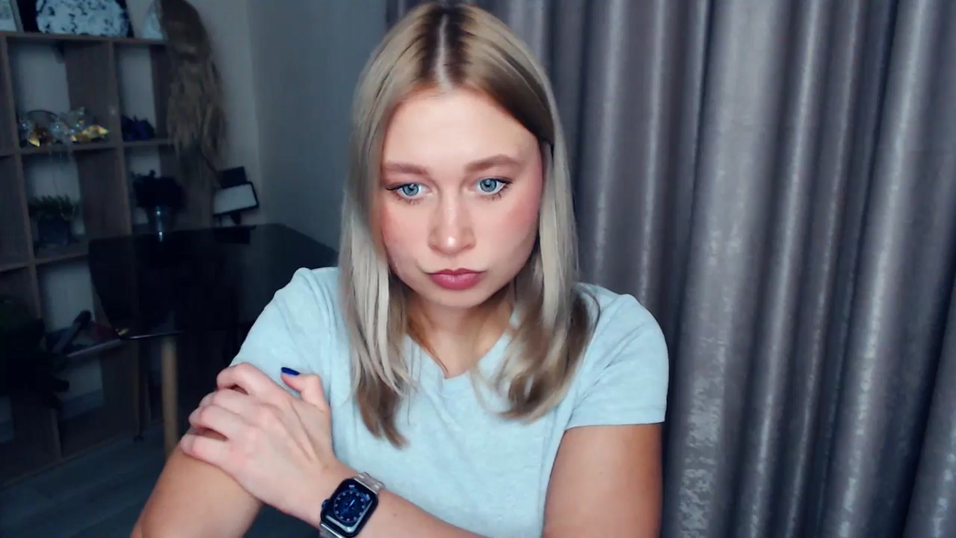 Gallery image thumbnail from Kukla_kolduna's myfreecams stream on, 12/18/2025, 17:11 image 2 of 20
