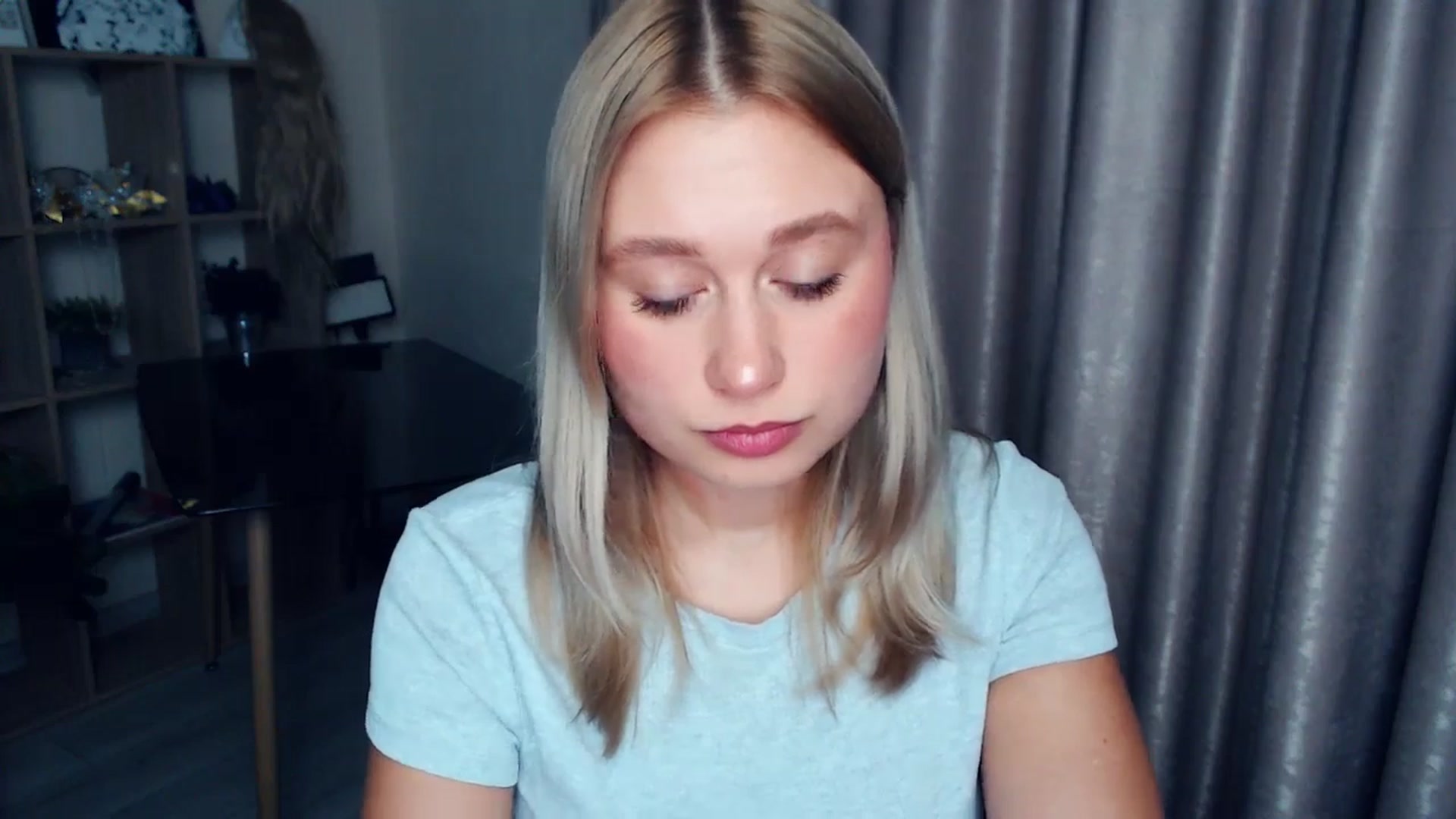 Gallery image thumbnail from Kukla_kolduna's myfreecams stream on, 12/18/2025, 17:11 image 14 of 20