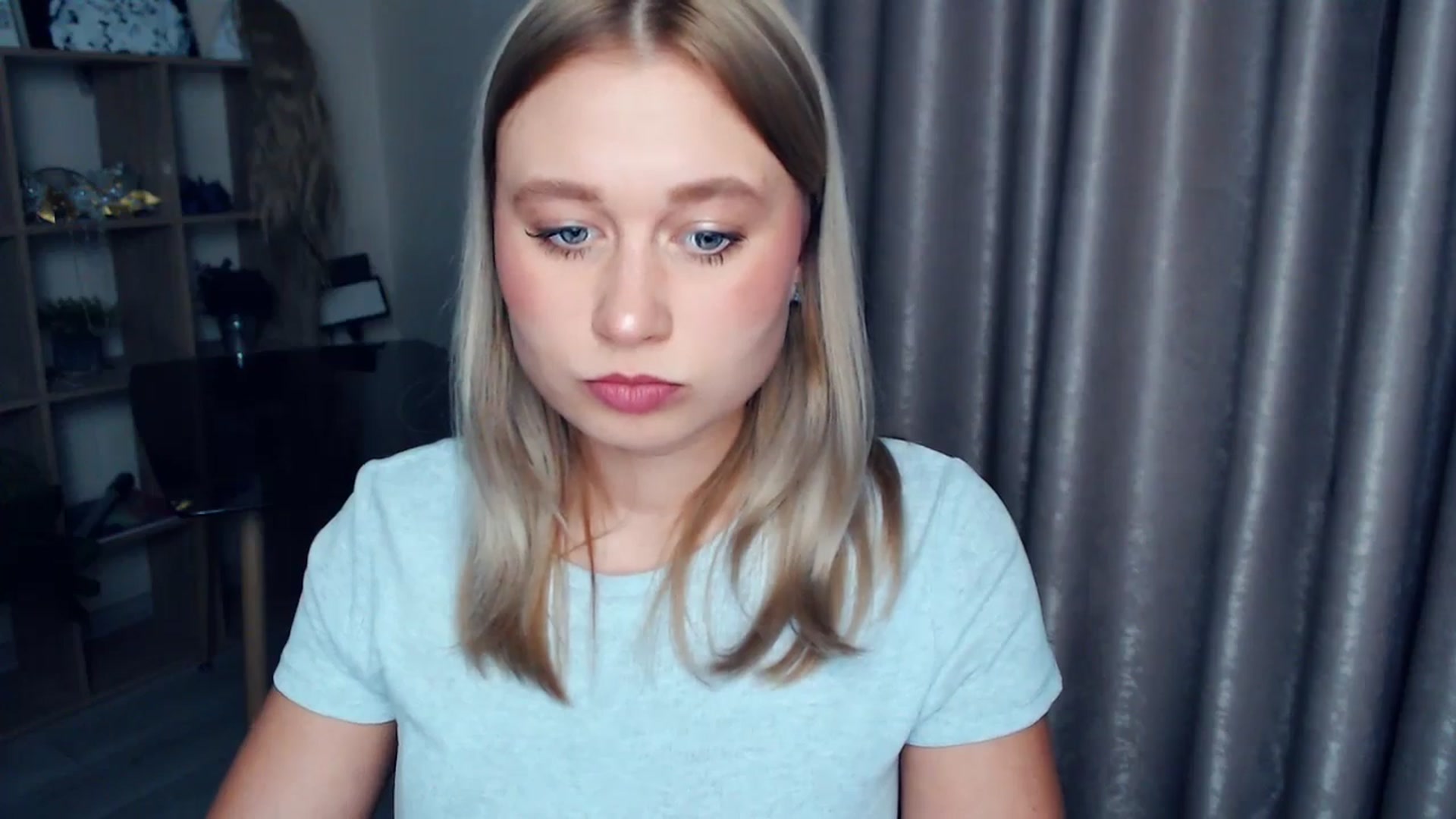 Gallery image thumbnail from Kukla_kolduna's myfreecams stream on, 12/18/2025, 18:14 image 6 of 20