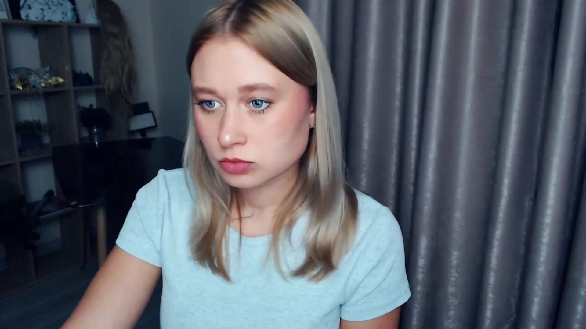 Gallery image thumbnail from Kukla_kolduna's myfreecams stream on, 12/18/2025, 18:14 image 7 of 20
