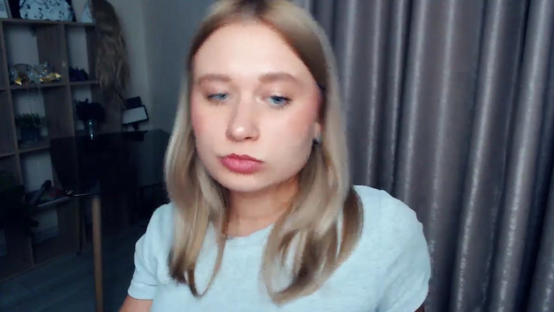 Gallery image thumbnail from Kukla_kolduna's myfreecams stream on, 12/18/2025, 18:14 image 18 of 20