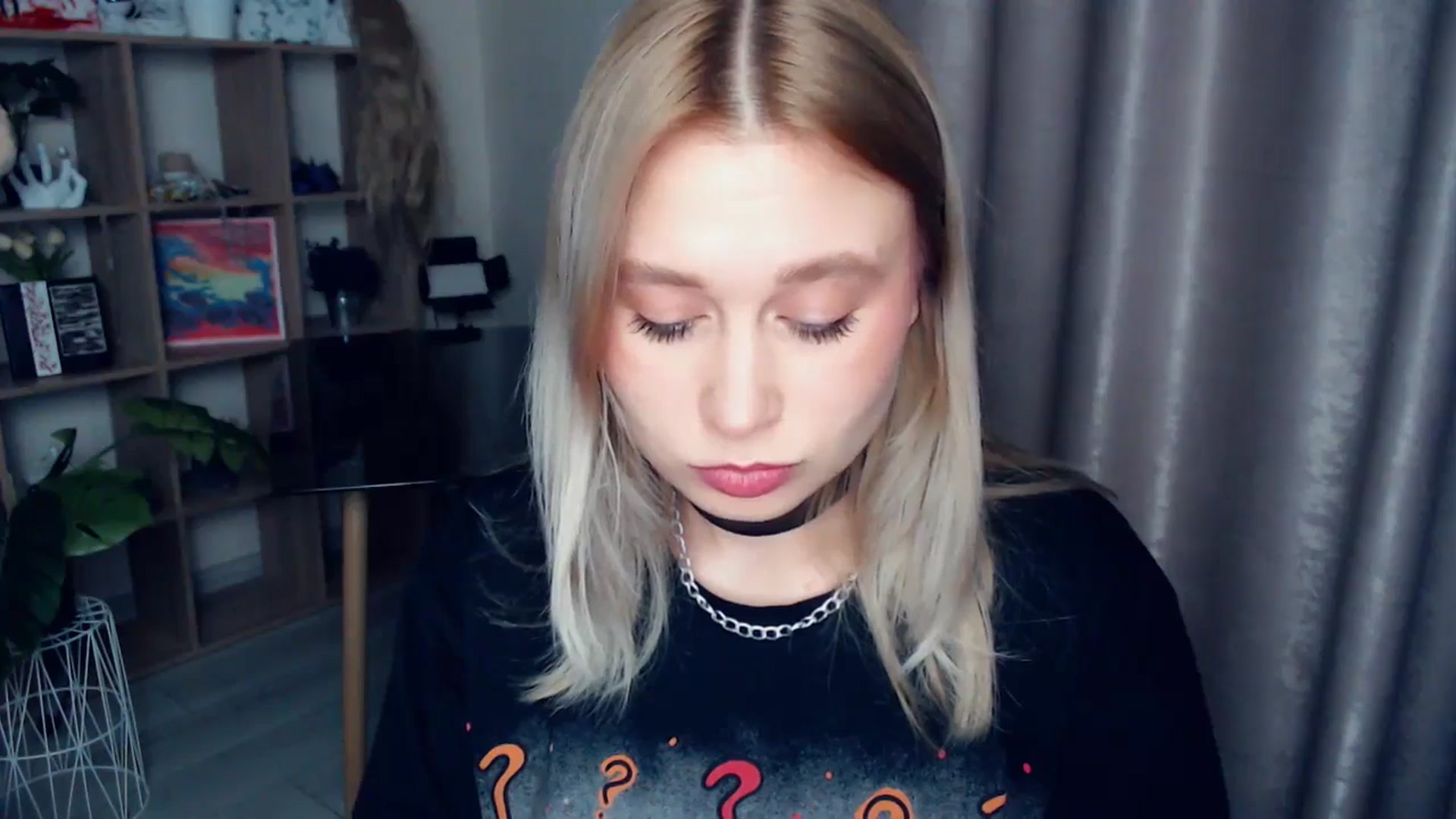 Gallery image thumbnail from Kukla_kolduna's myfreecams stream on, 12/19/2025, 17:03 image 6 of 20