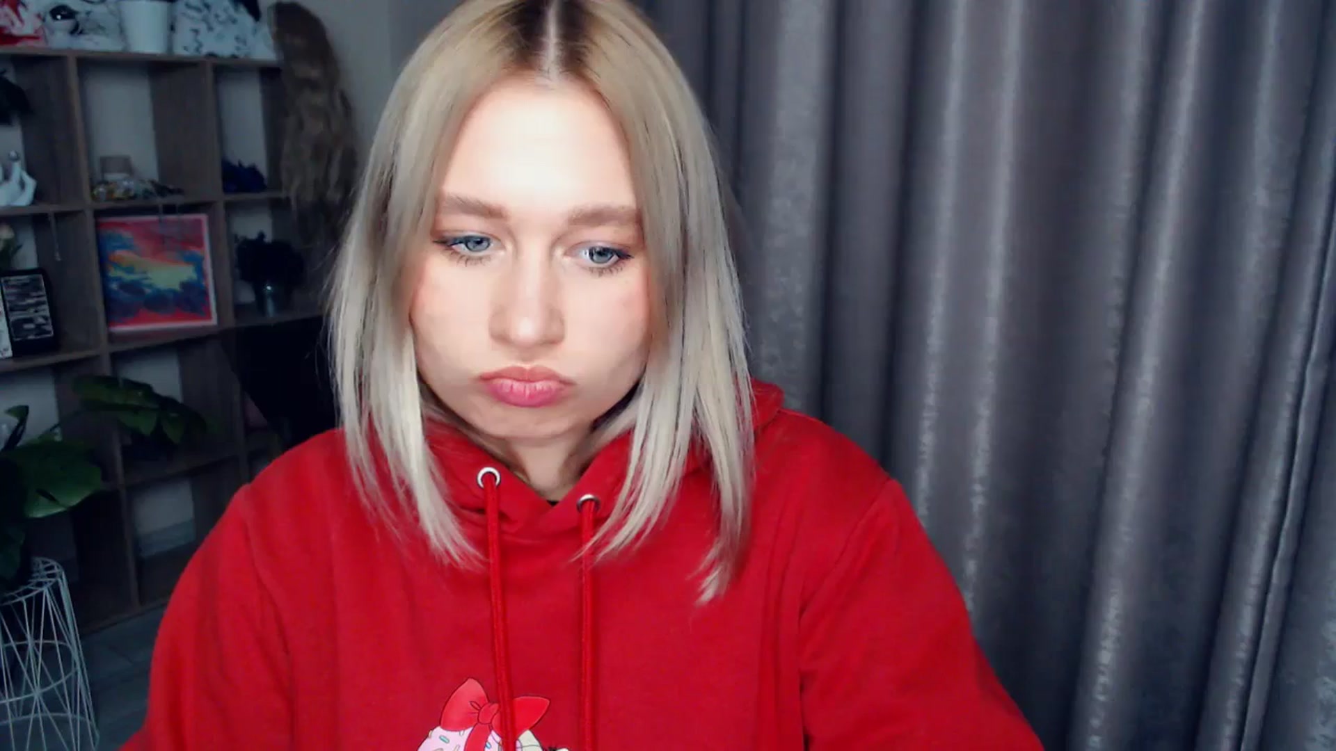 Gallery image thumbnail from Kukla_kolduna's myfreecams stream on, 12/19/2025, 19:15 image 14 of 20