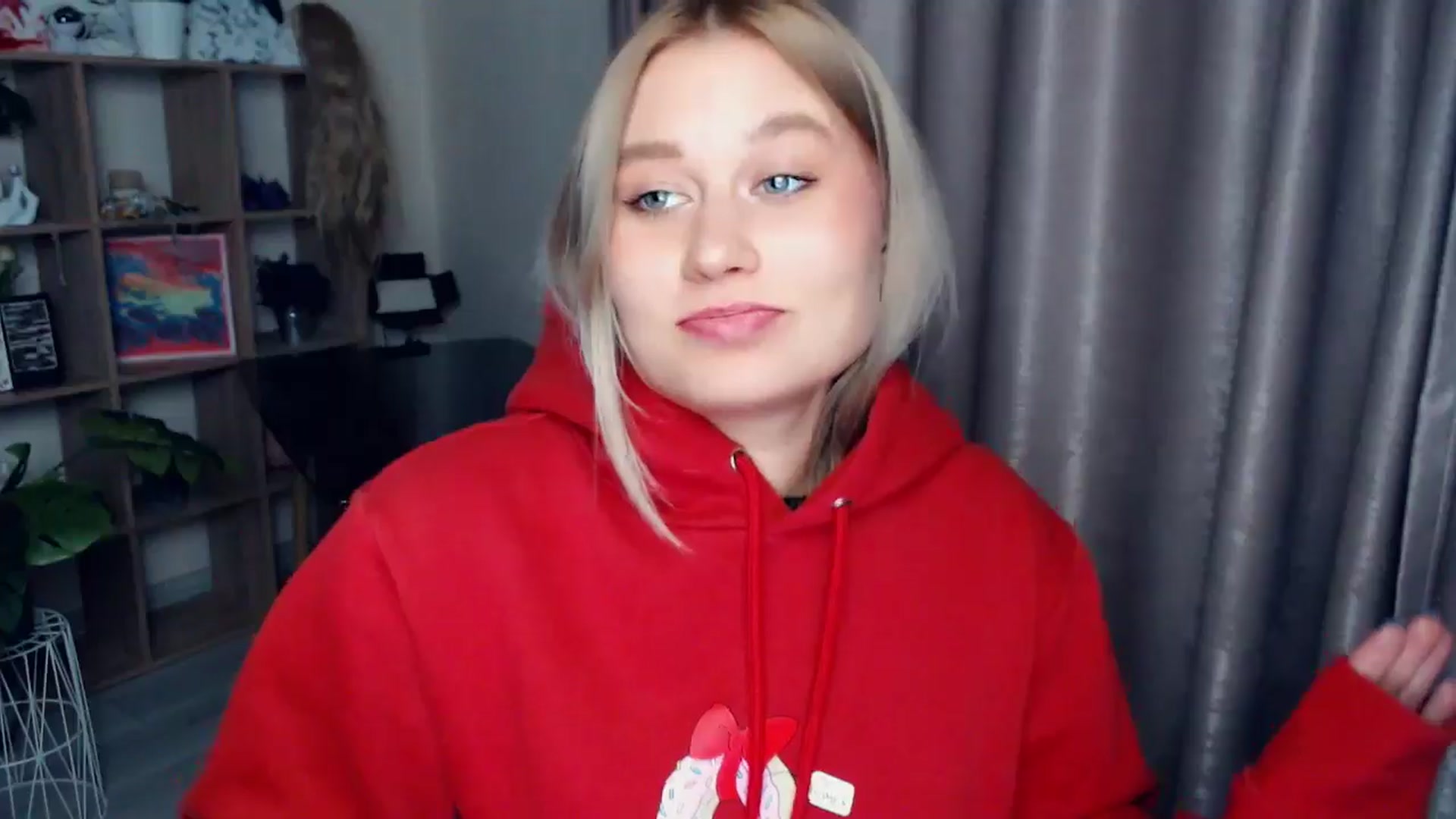 Gallery image thumbnail from Kukla_kolduna's myfreecams stream on, 12/19/2025, 19:15 image 7 of 20