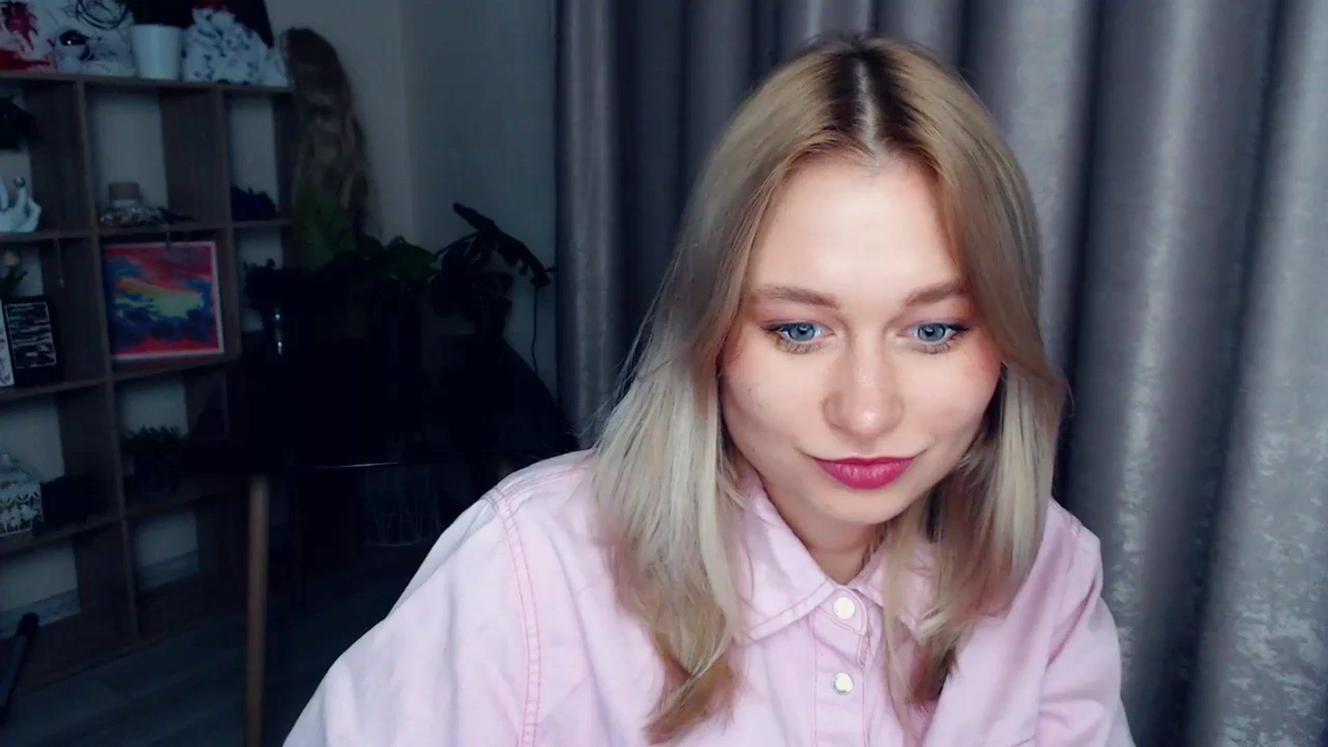 Gallery image thumbnail from Kukla_kolduna's myfreecams stream on, 12/20/2025, 17:29 image 2 of 20