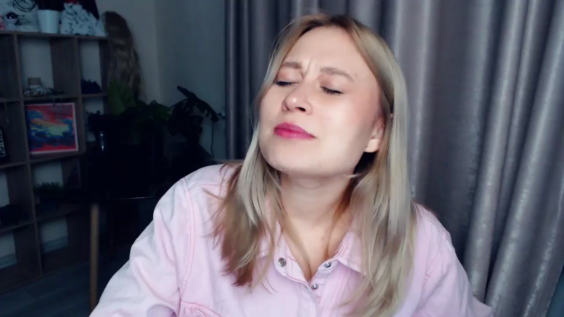 Gallery image thumbnail from Kukla_kolduna's myfreecams stream on, 12/20/2025, 17:29 image 18 of 20