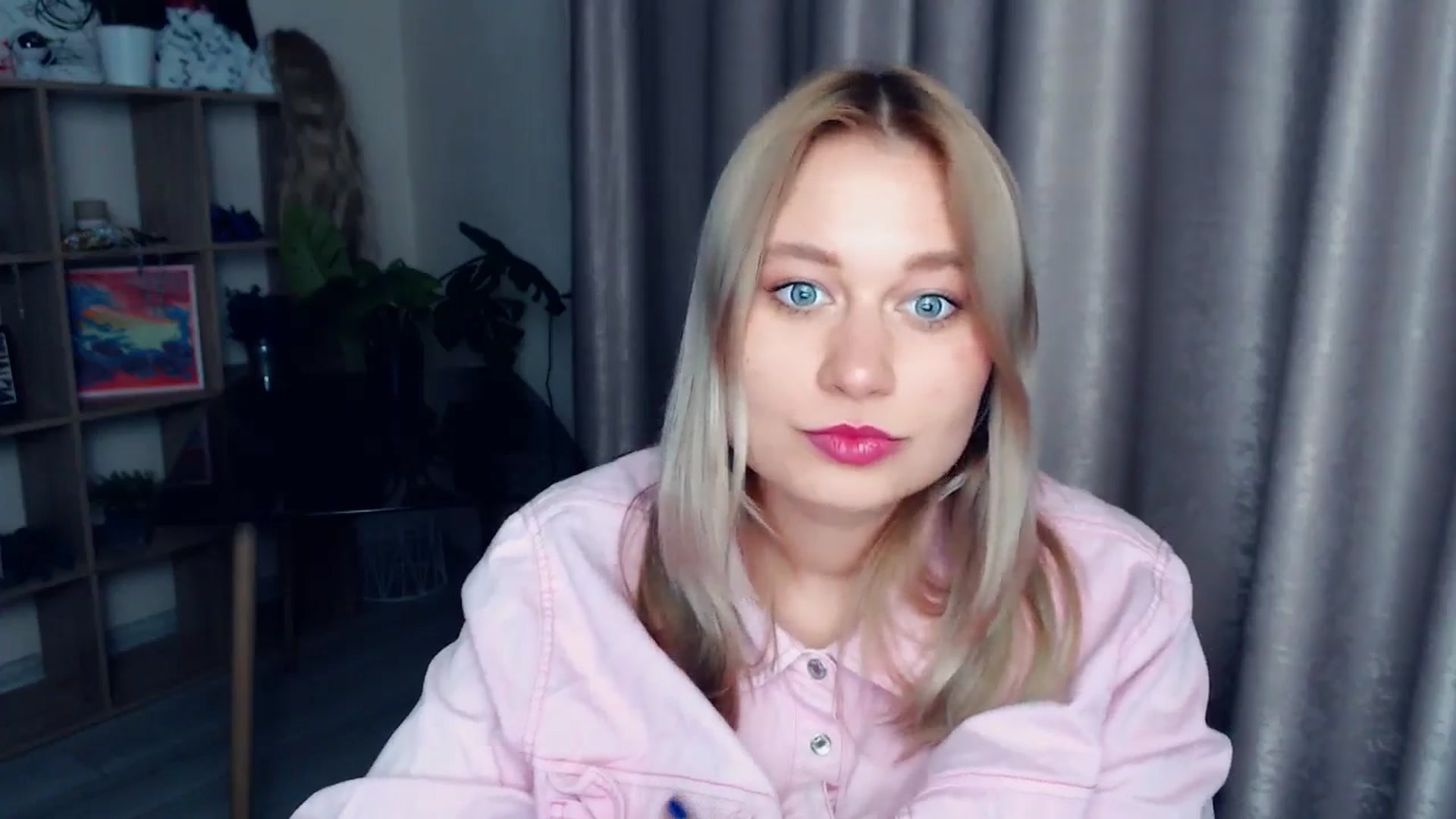 Gallery image thumbnail from Kukla_kolduna's myfreecams stream on, 12/20/2025, 17:29 image 8 of 20