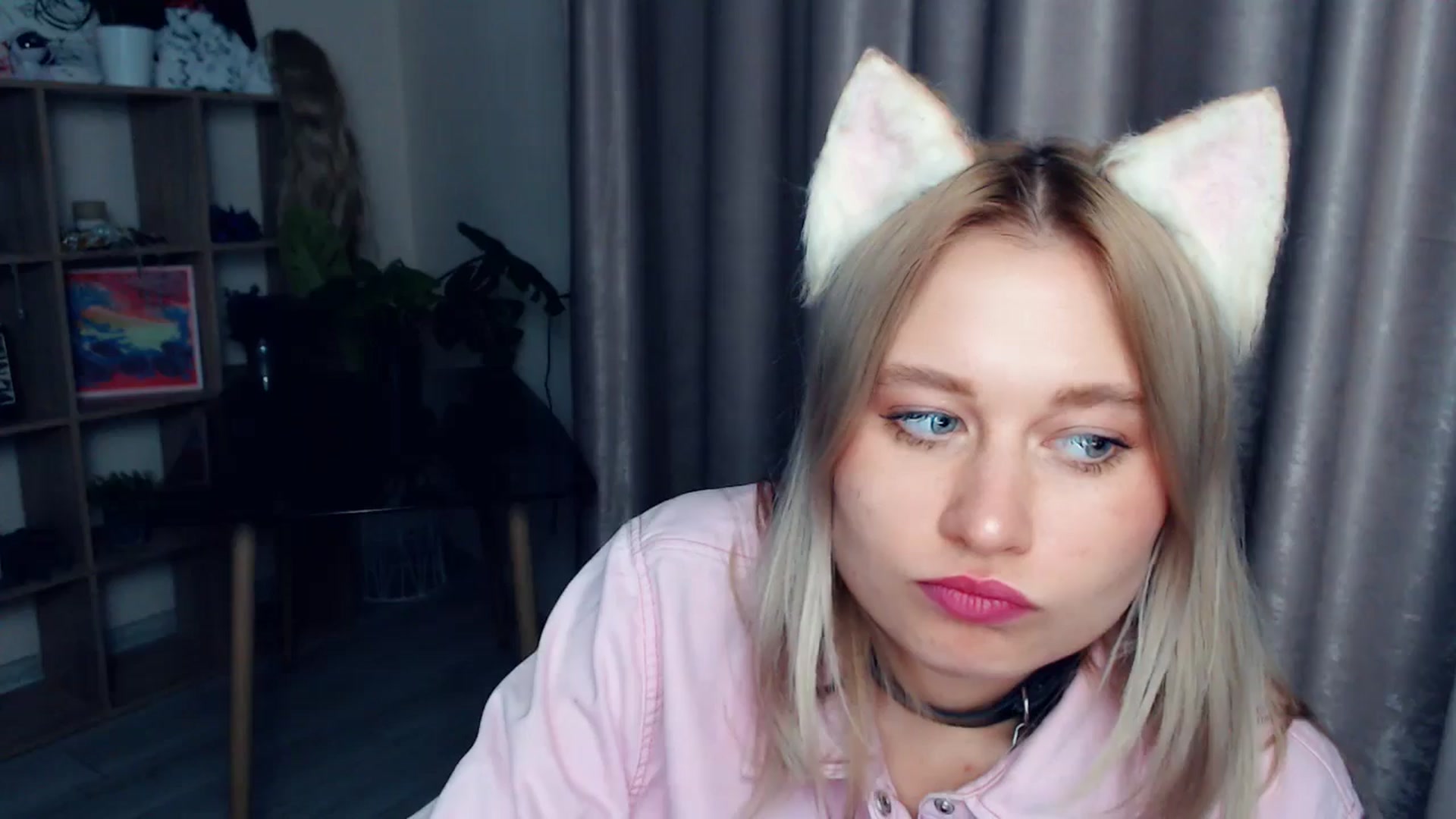 Gallery image thumbnail from Kukla_kolduna's myfreecams stream on, 12/20/2025, 17:29 image 16 of 20