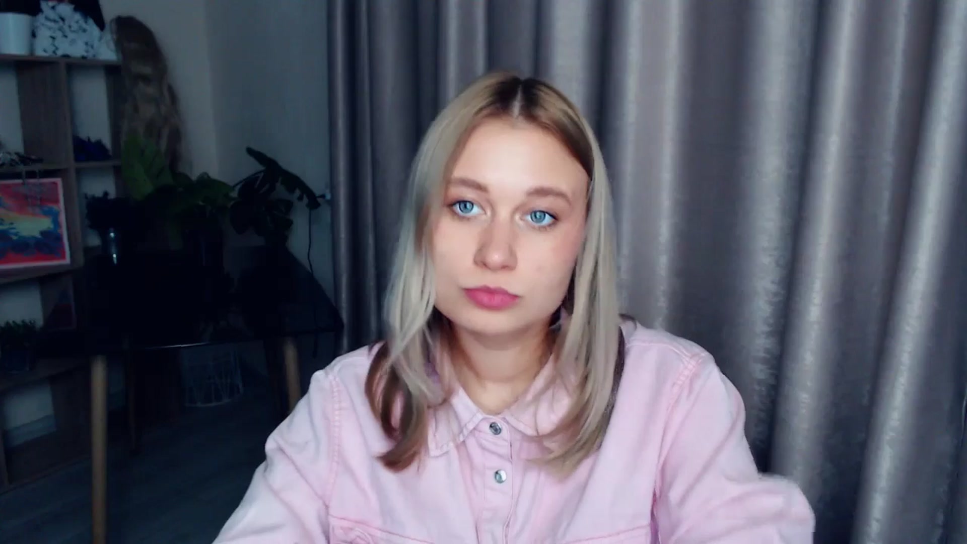 Gallery image thumbnail from Kukla_kolduna's myfreecams stream on, 12/20/2025, 19:09 image 9 of 20