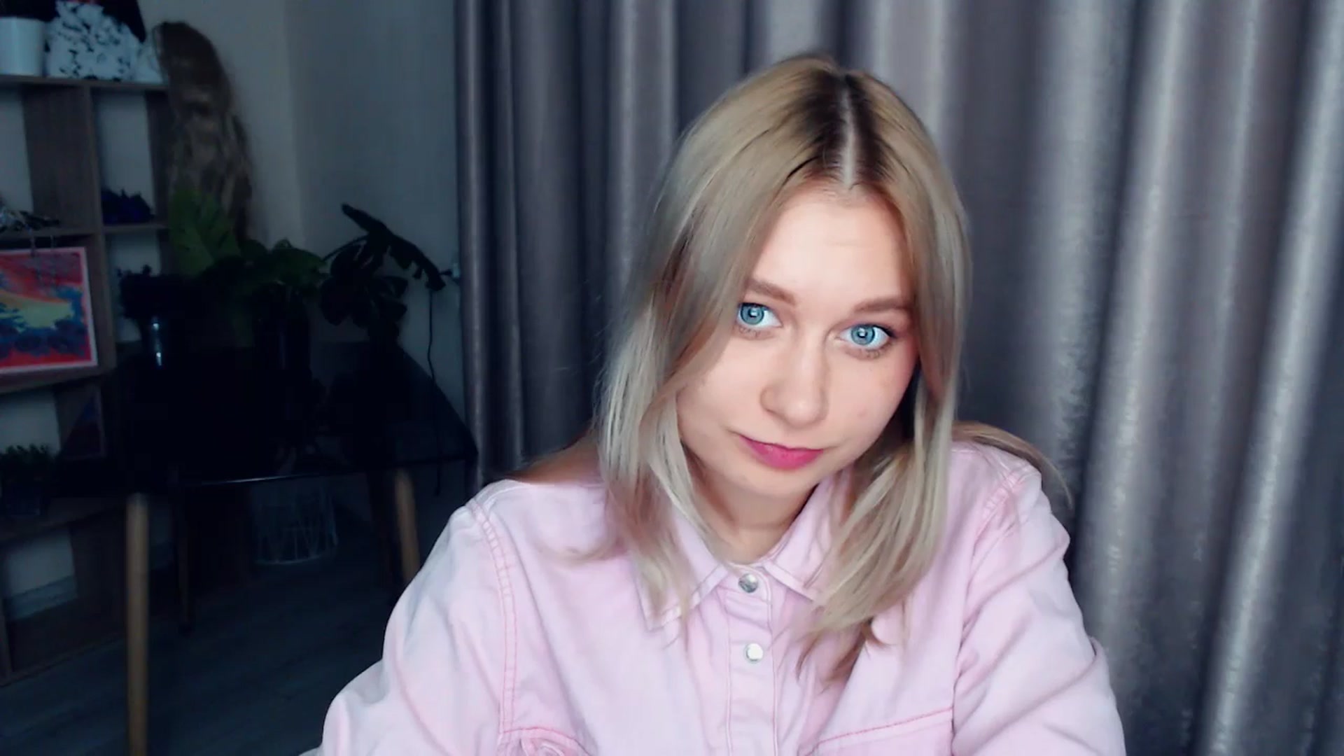Gallery image thumbnail from Kukla_kolduna's myfreecams stream on, 12/20/2025, 19:09 image 11 of 20