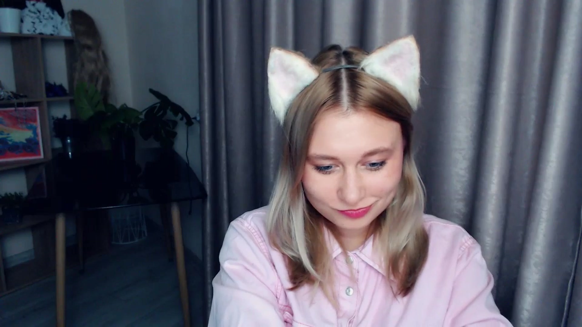 Gallery image thumbnail from Kukla_kolduna's myfreecams stream on, 12/20/2025, 19:09 image 16 of 20