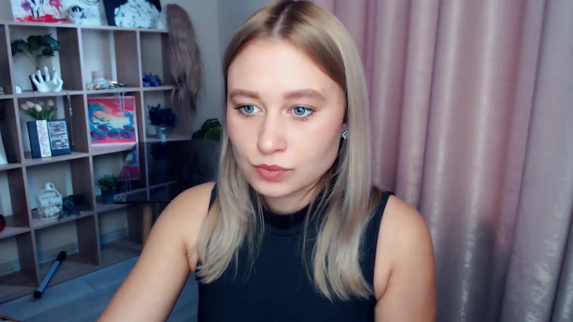 Gallery image thumbnail from Kukla_kolduna's myfreecams stream on, 12/21/2025, 09:15 image 10 of 20