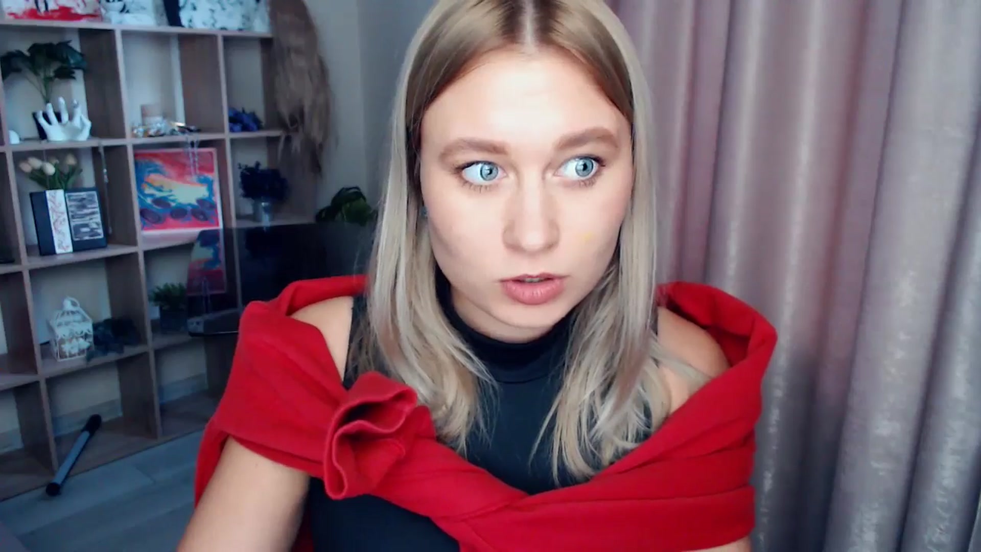 Gallery image thumbnail from Kukla_kolduna's myfreecams stream on, 12/21/2025, 11:34 image 17 of 20